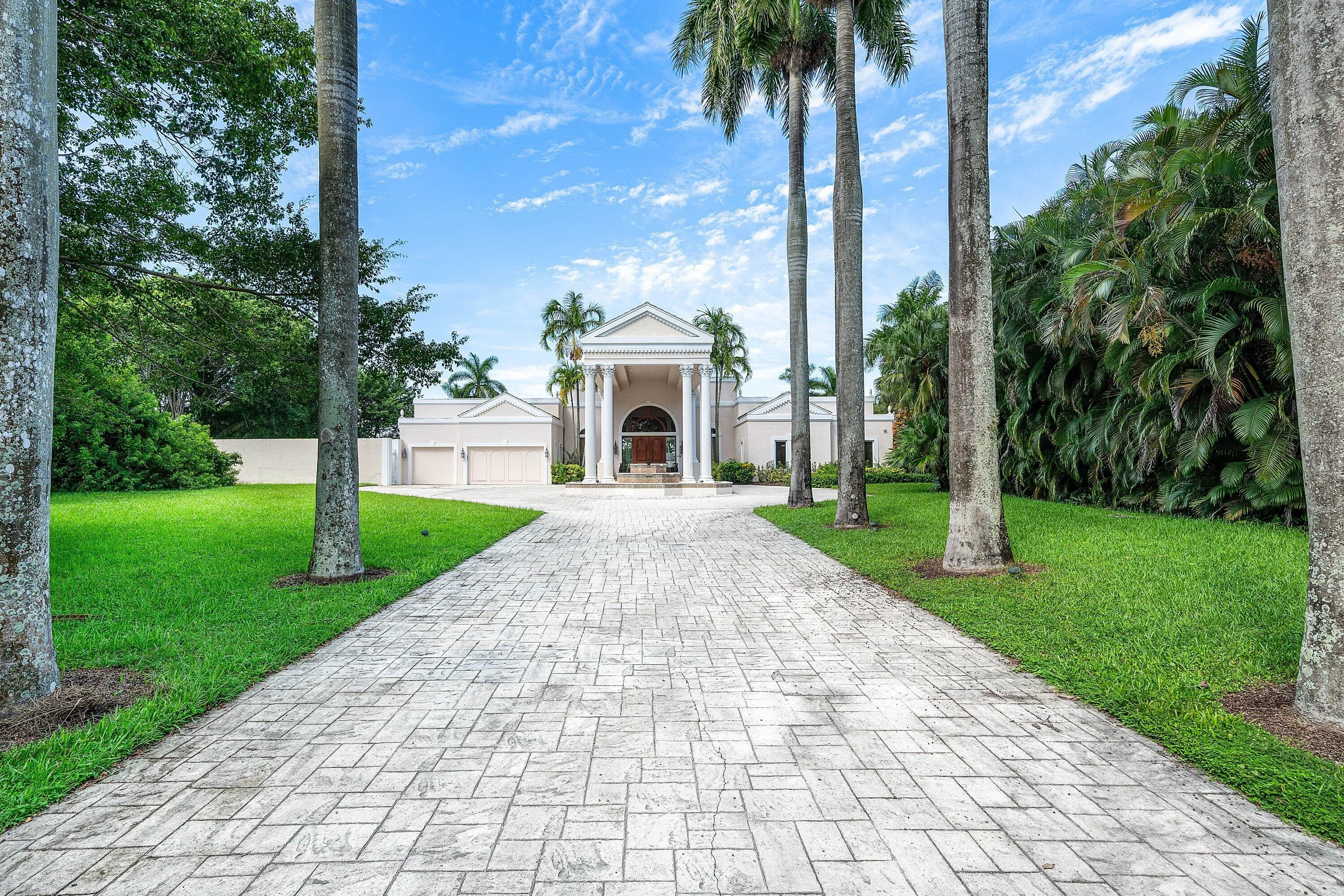 002-18161DaybreakDrive-BocaRaton-FL-3349