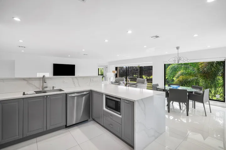 016-3735QuailRidgeDriveN-BoyntonBeach-FL