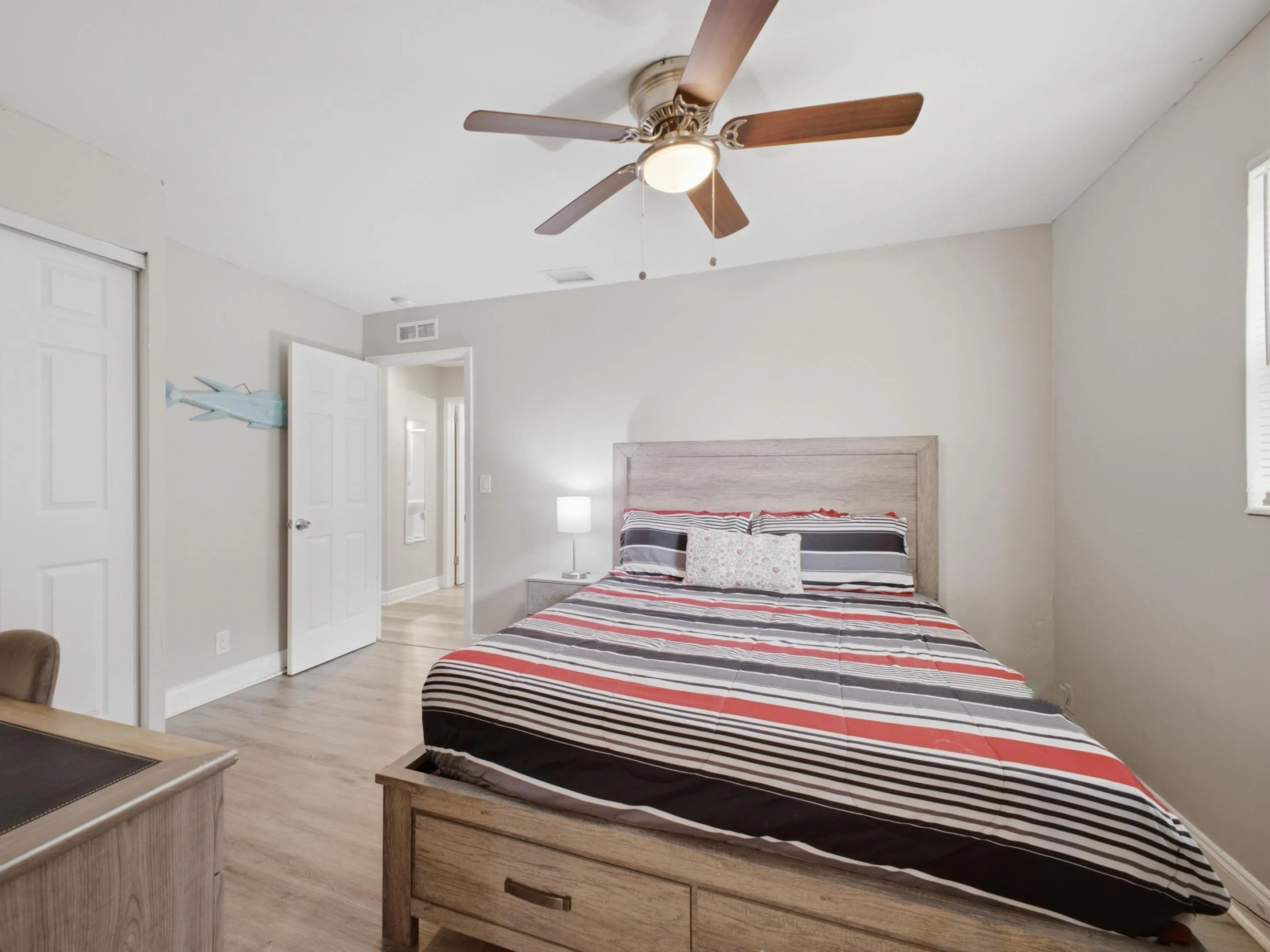 Bedroom_2_2