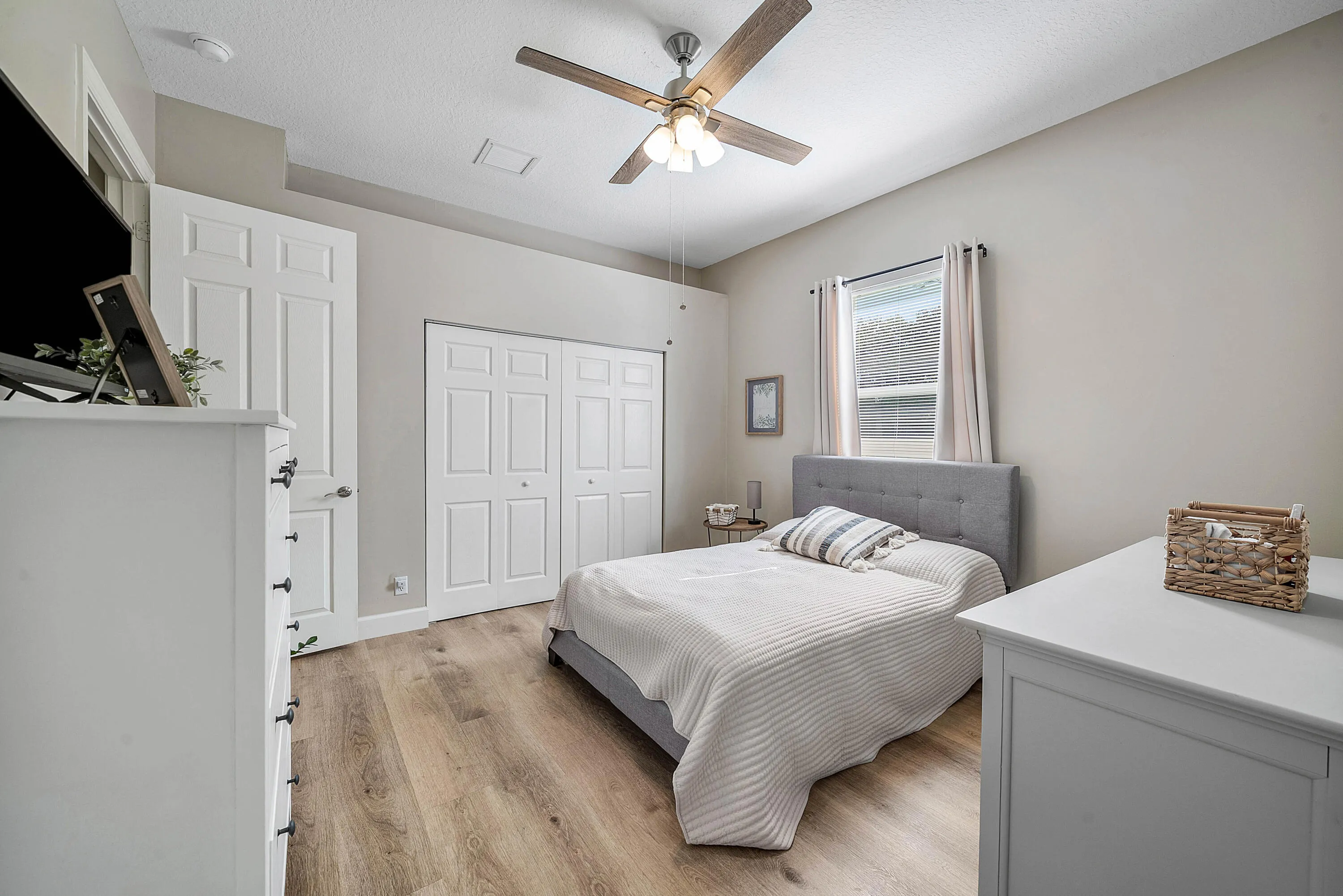 021-1317482ndLaneNorth-WestPalmBeach-FL-