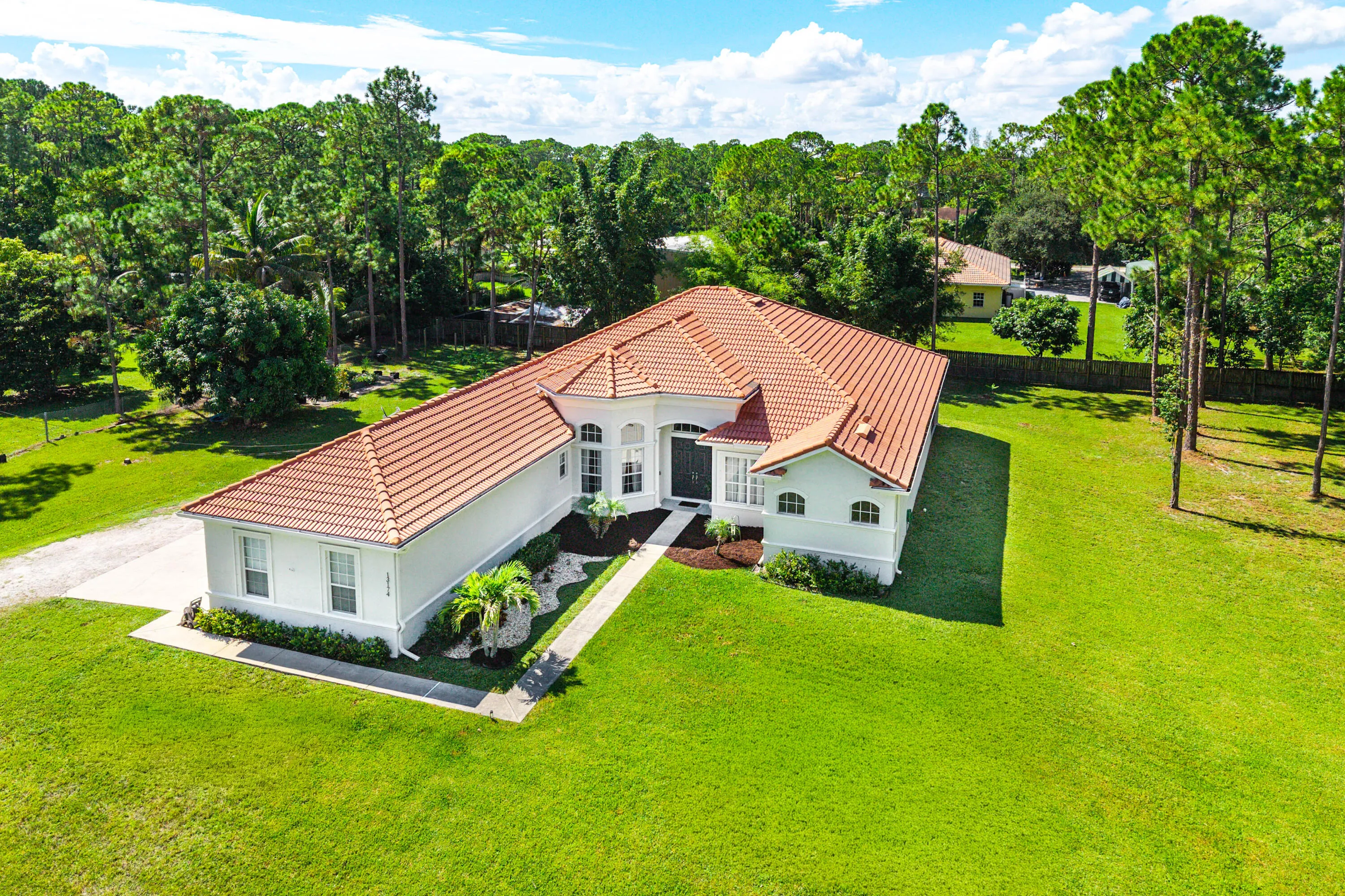 047-1317482ndLaneNorth-WestPalmBeach-FL-