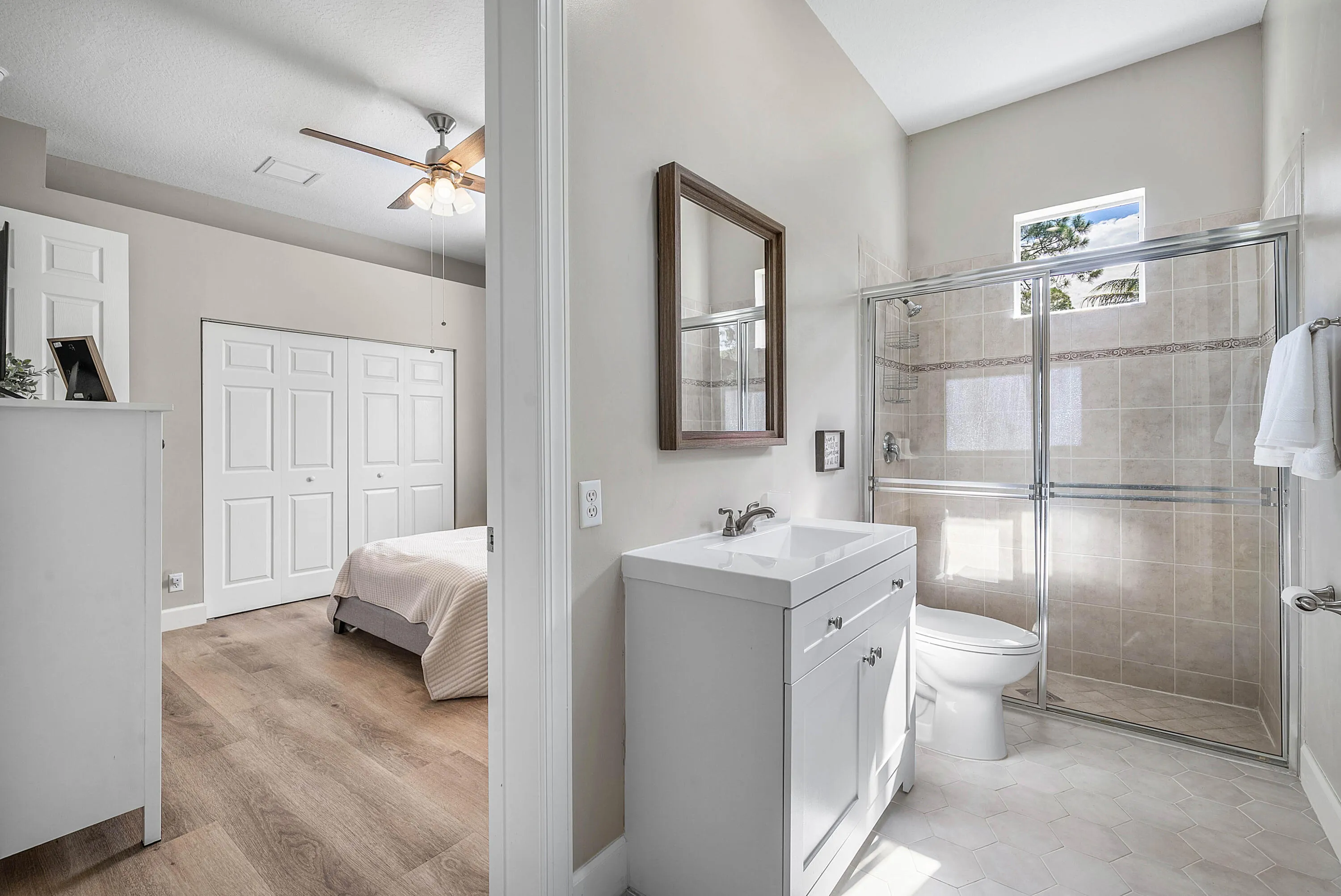 023-1317482ndLaneNorth-WestPalmBeach-FL-