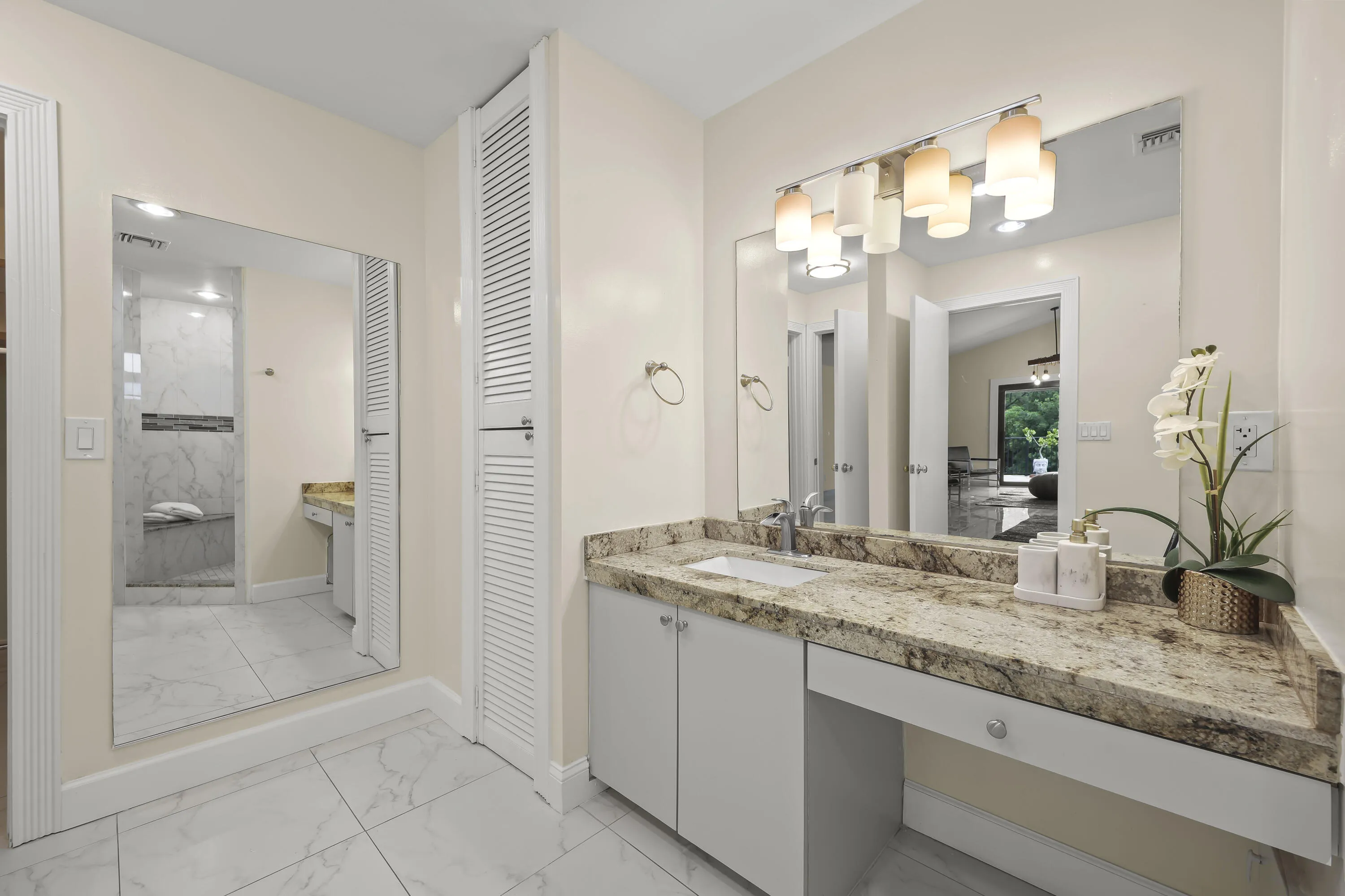 4406 SW 35th Ave - 48.jpg-FULL