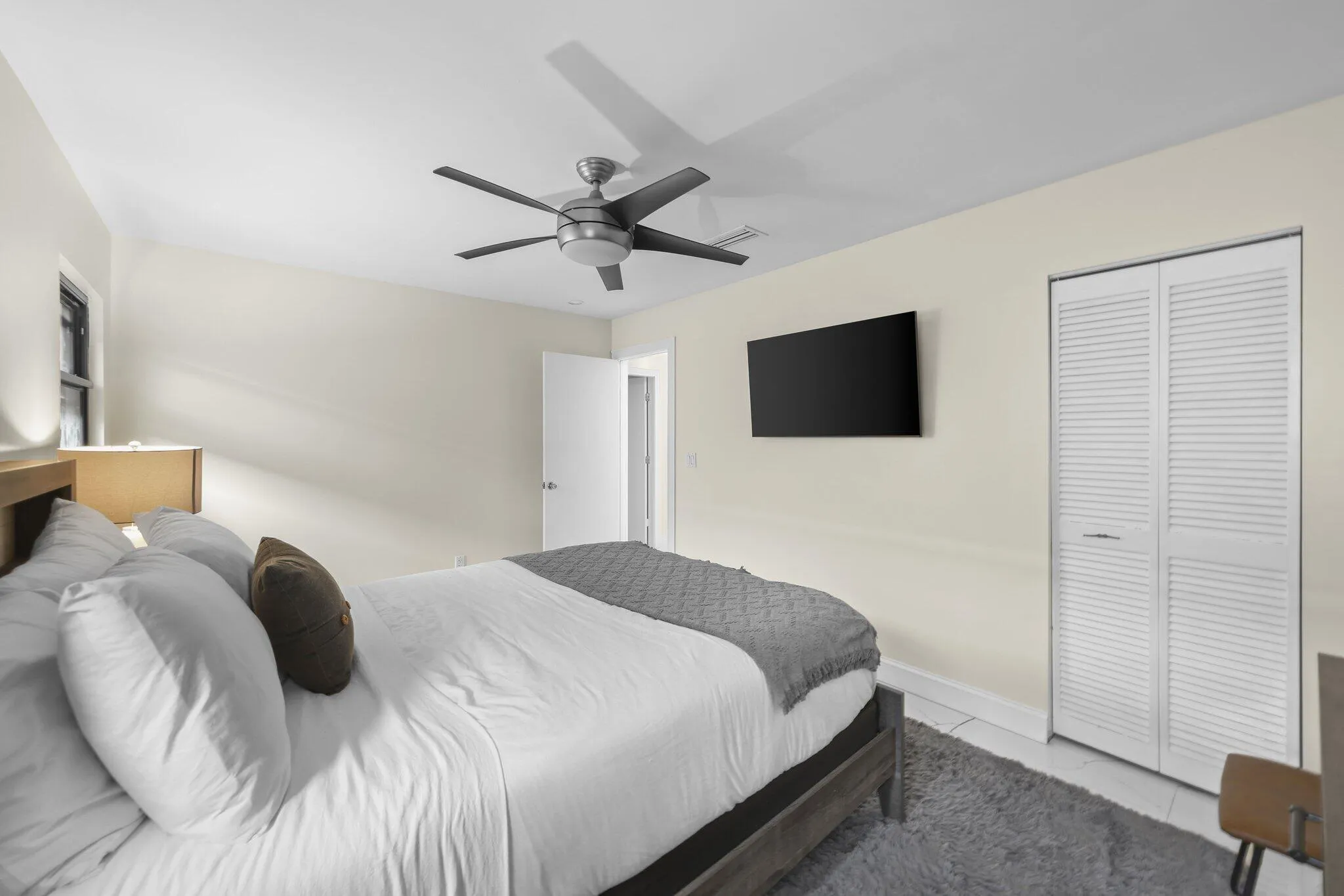 4406 Southwest 35th Avenue - 9.jpg-SMALL