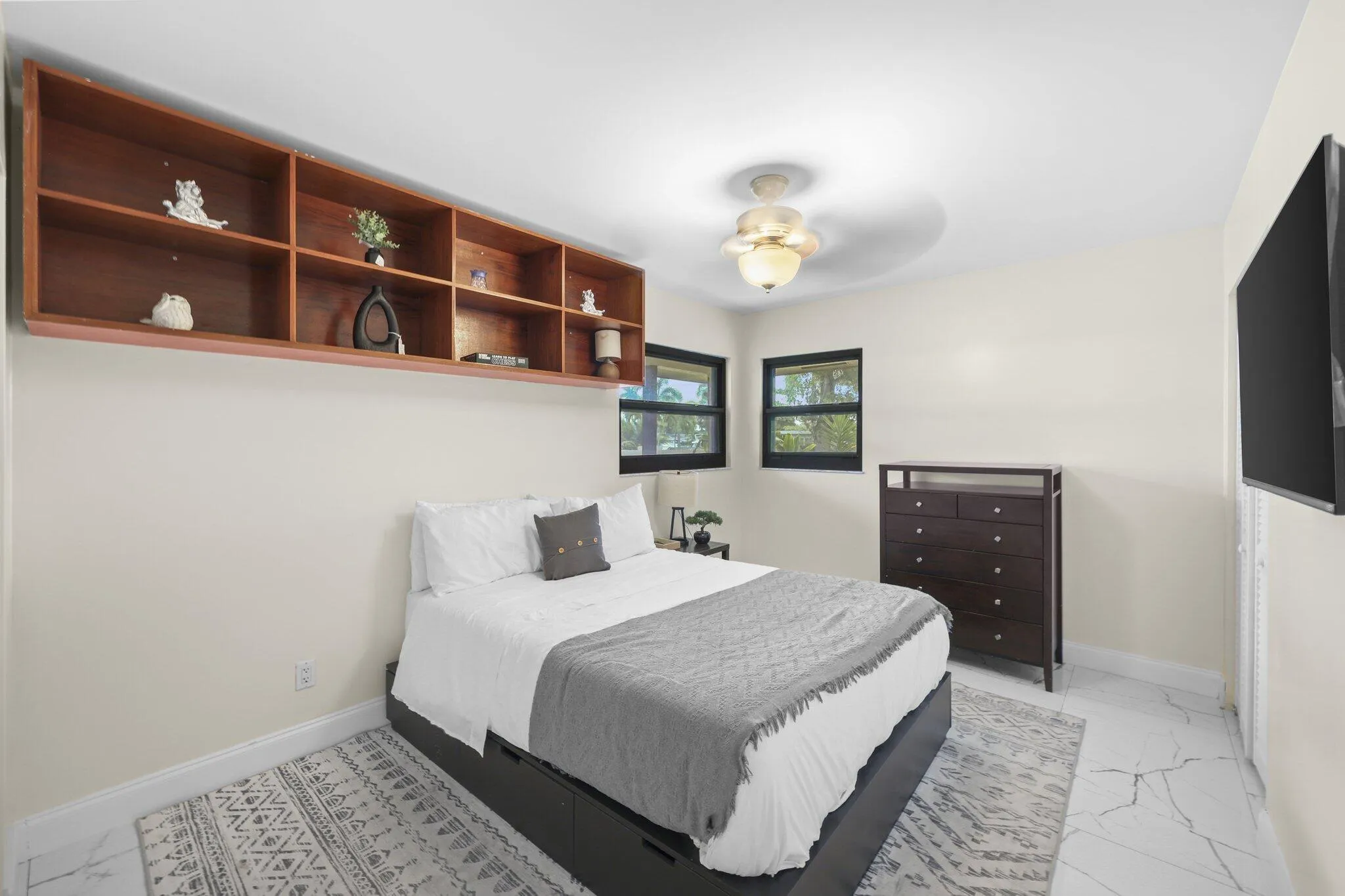 4406 Southwest 35th Avenue - 6.jpg-SMALL