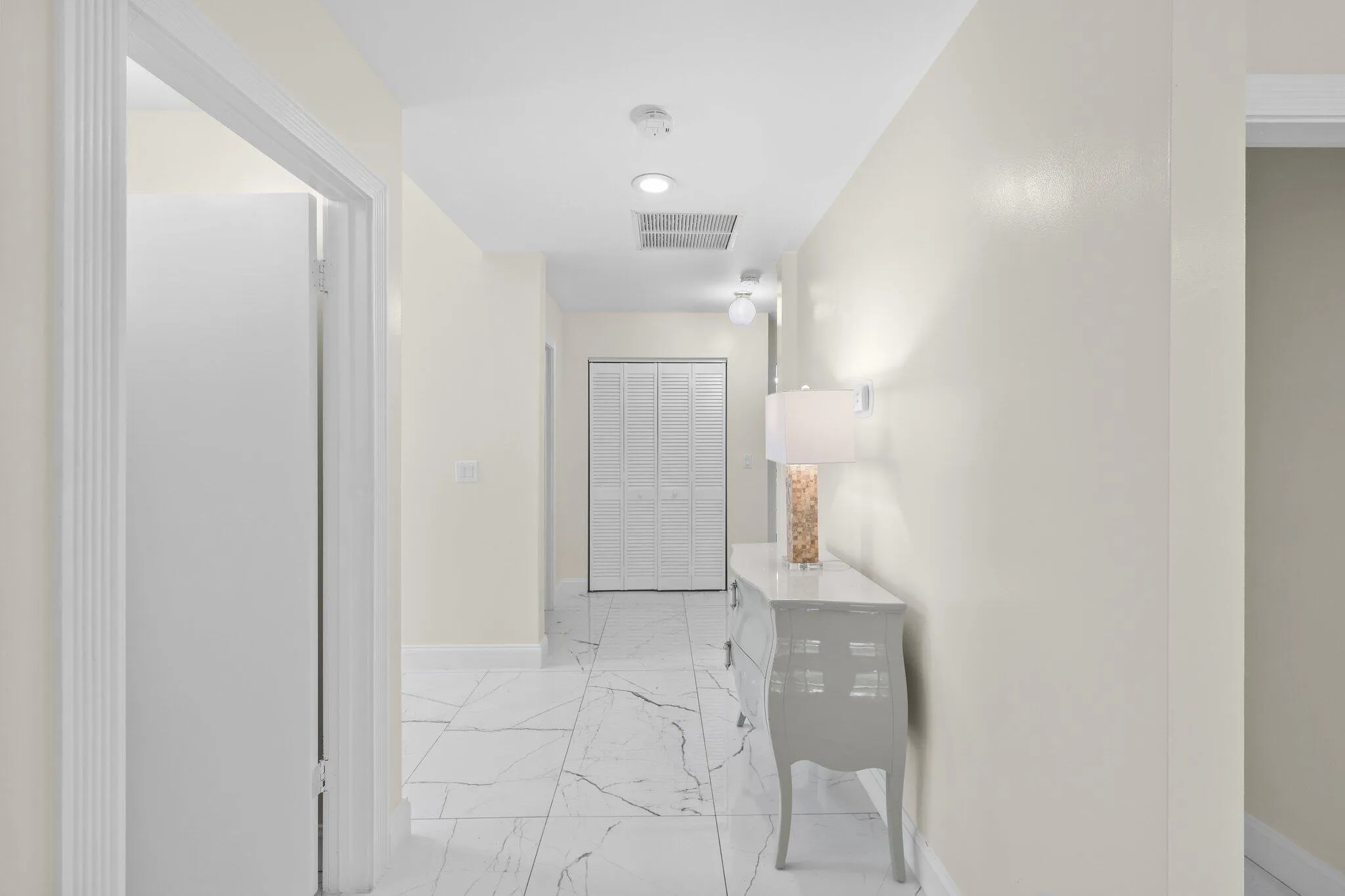4406 Southwest 35th Avenue - 5.jpg-SMALL