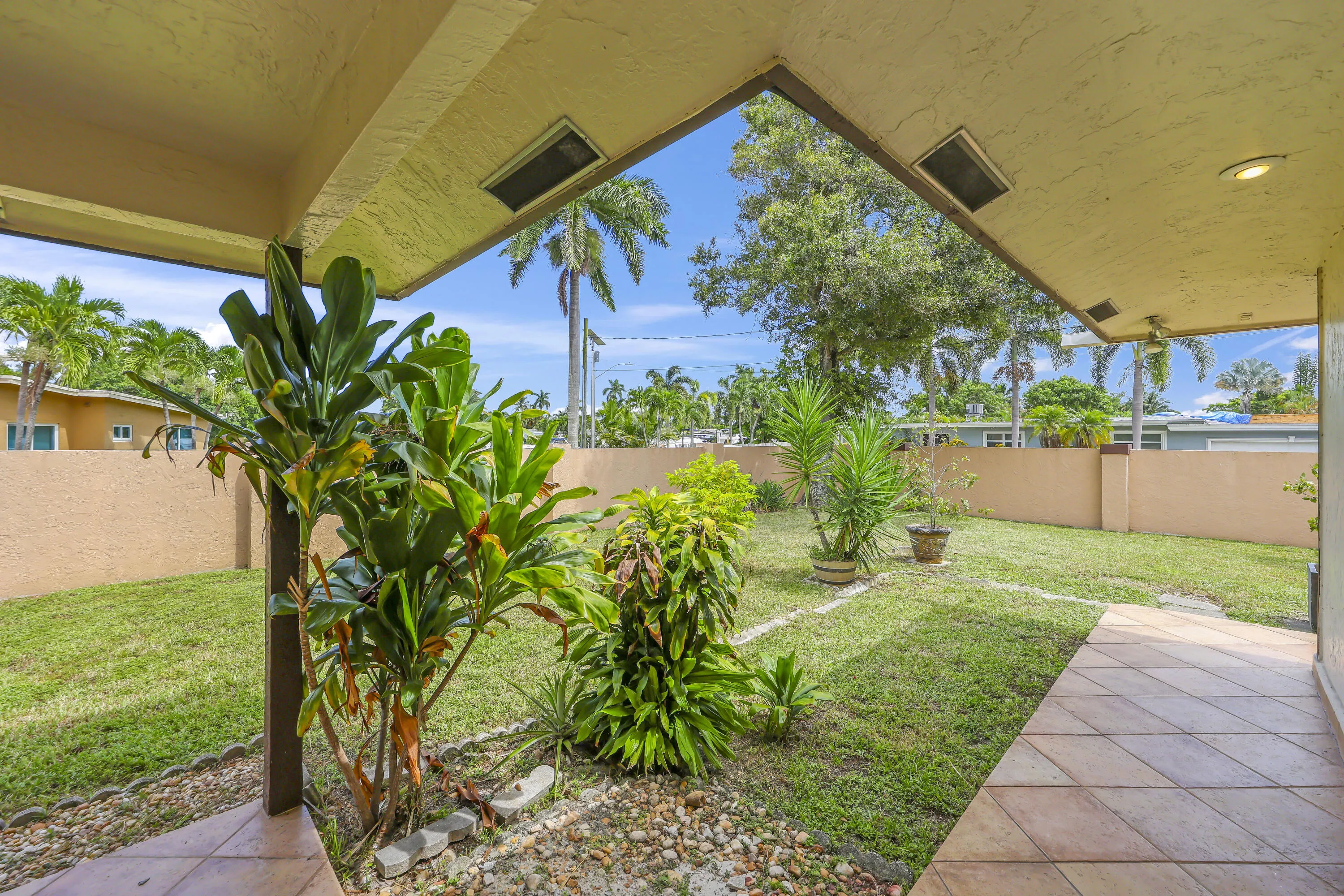 4406 SW 35th Ave - 7.jpg-FULL