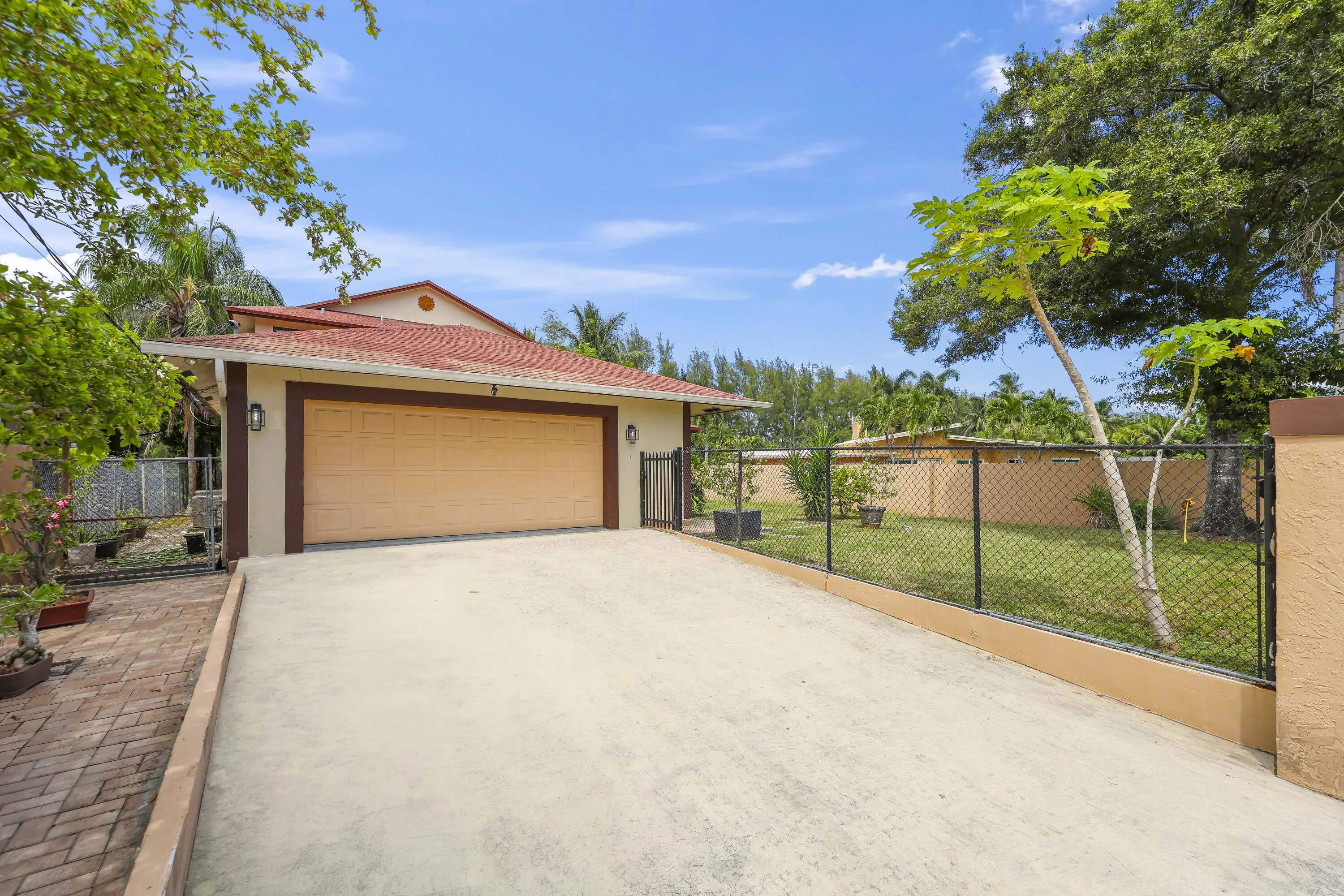 4406 SW 35th Ave - 3.jpg-FULL