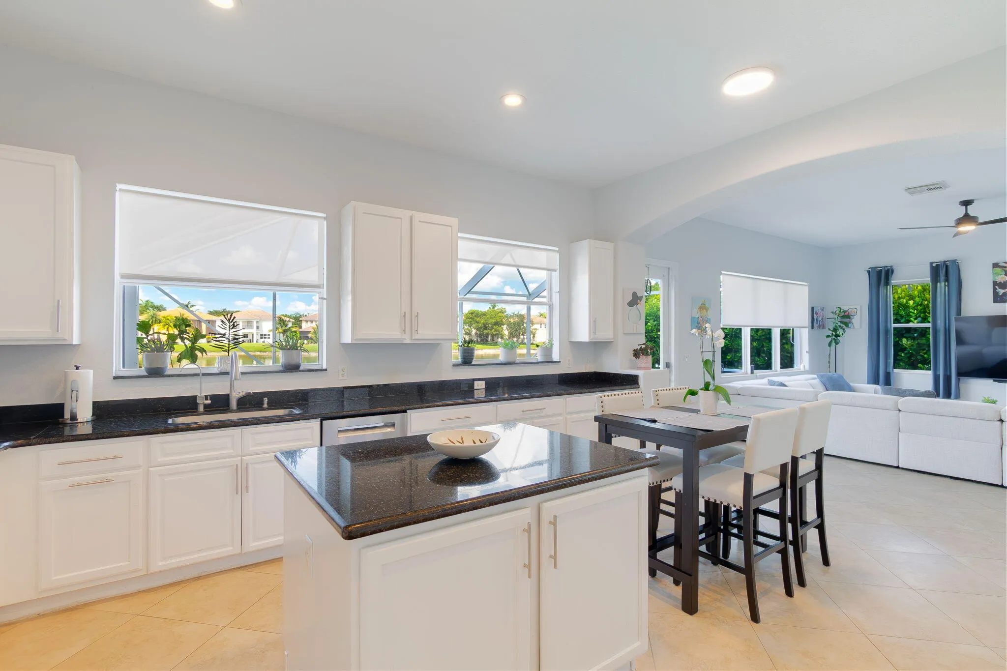 Huge kitchen!