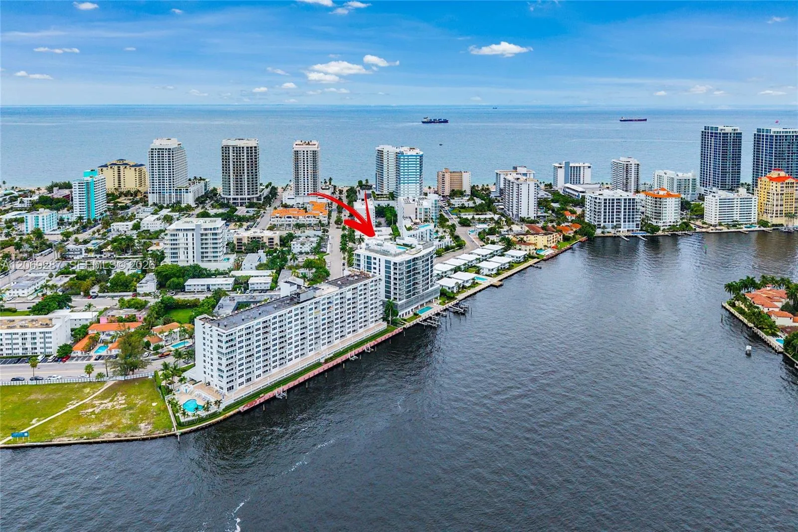 Views Pass the Las Olas​​‌​​​​‌​​‌‌​‌‌​​​‌‌​‌​‌​‌​​​‌​​ Bridge