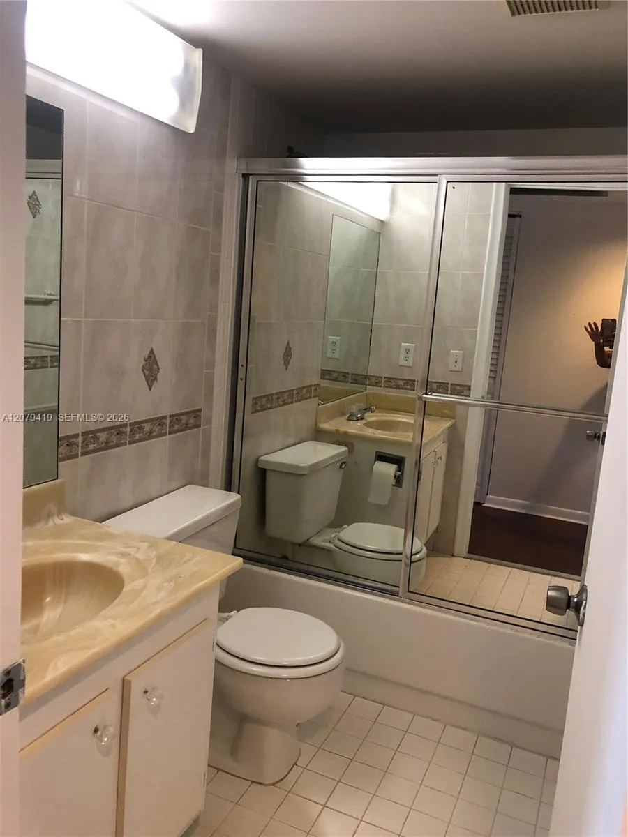 2nd bathroom