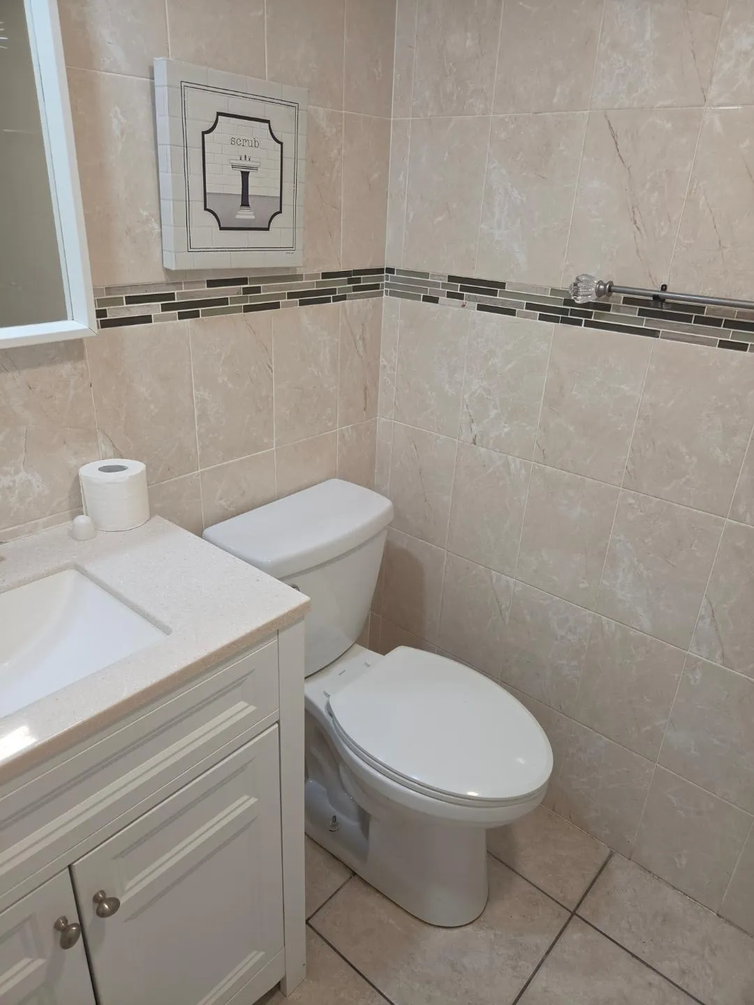 2401 RIVERSIDE APT 306 BATHROOM 1