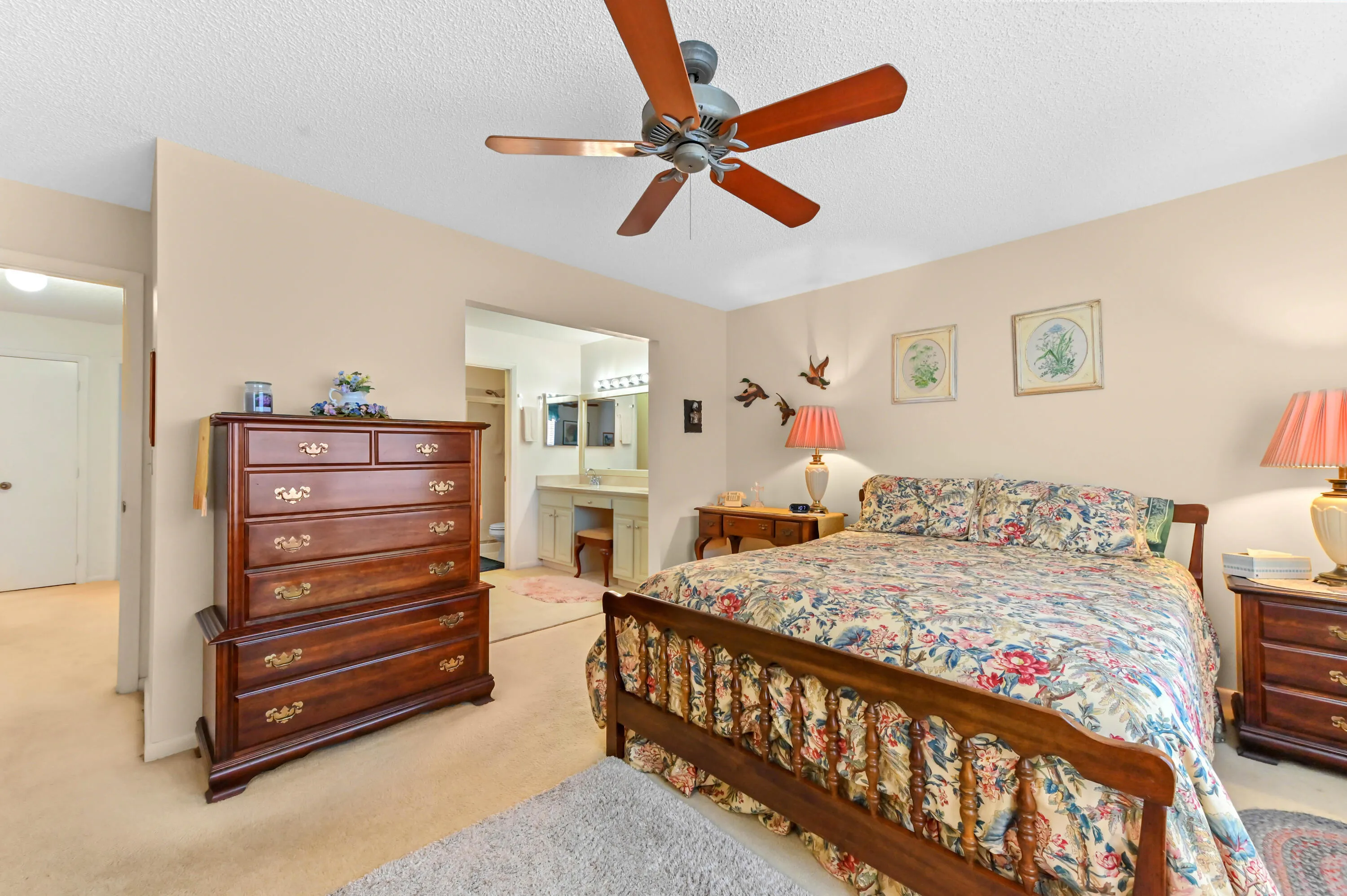 25 Bedroom 03