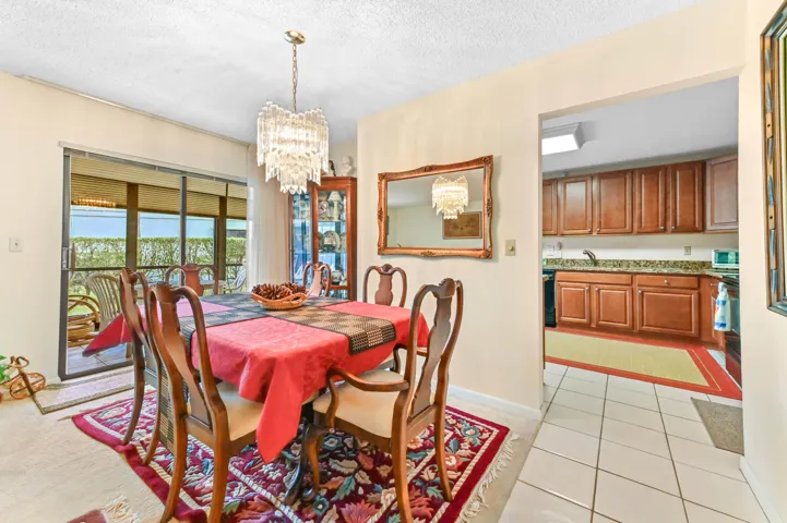 12 Dining rooom 03