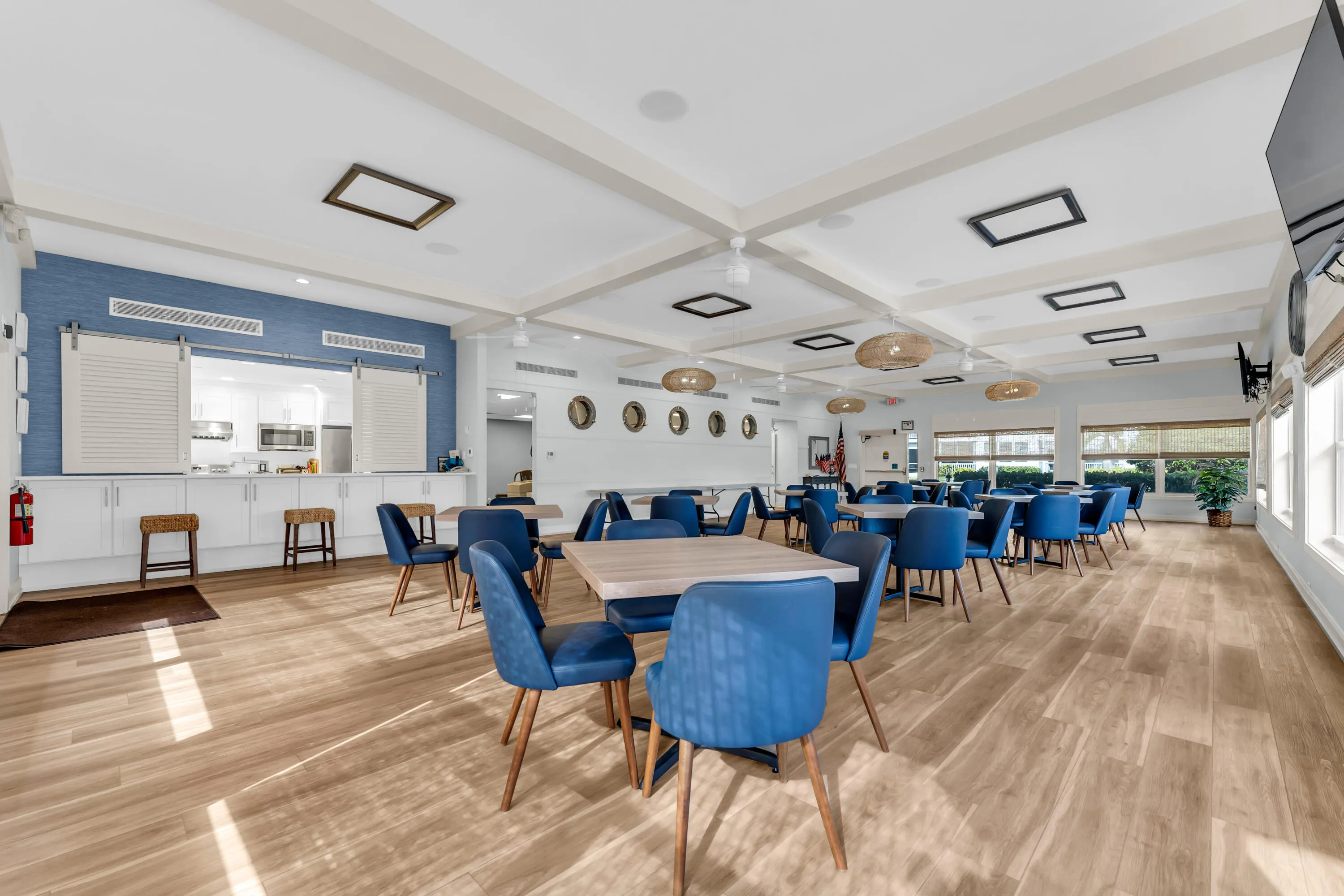 Clubhouse 1 w kitchen