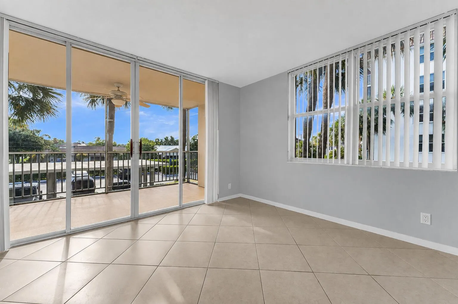 Living Room Corner balcony