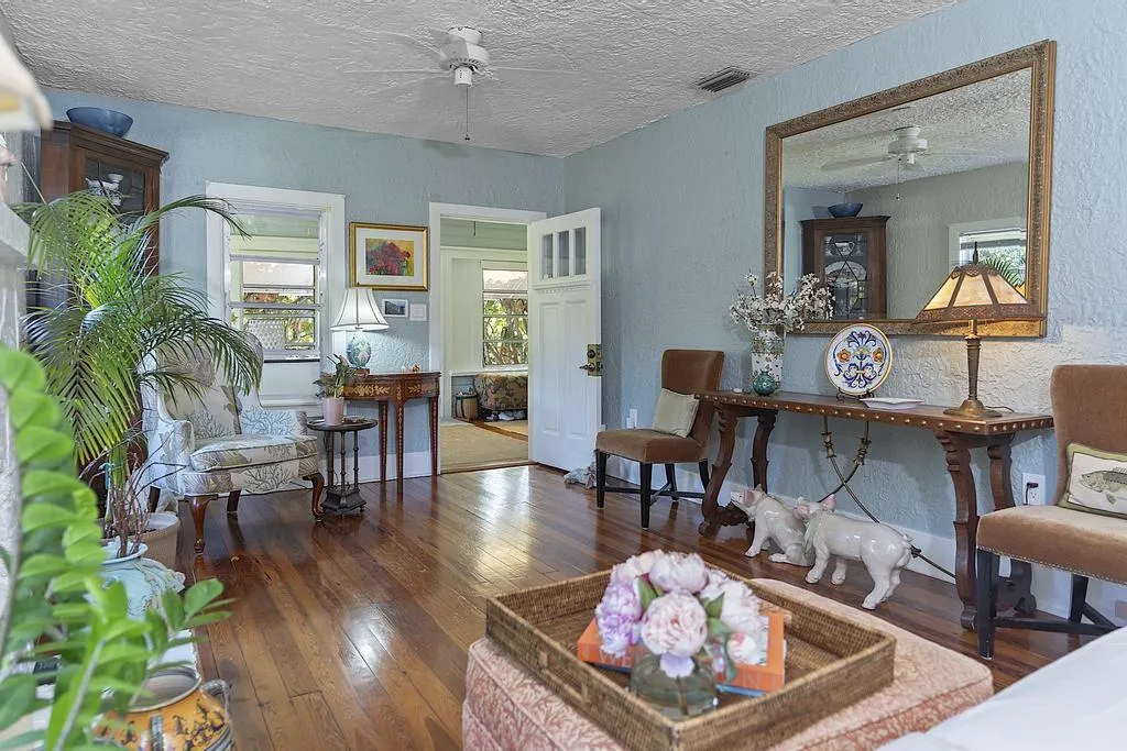 629 N. Lakeside Drive - 030