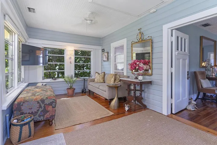 _629 N. Lakeside Drive - 022