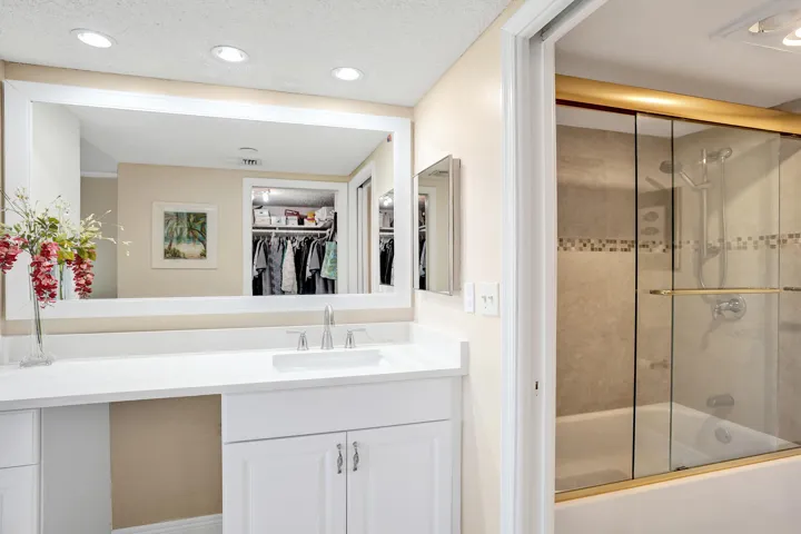 Vanity - Walk-In Closet