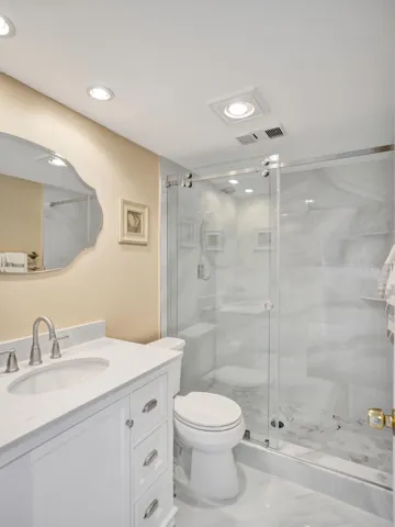Guest​​‌​​​​‌​​‌‌​‌‌​​​‌‌​‌​‌​‌​​​‌​​ Bathroom