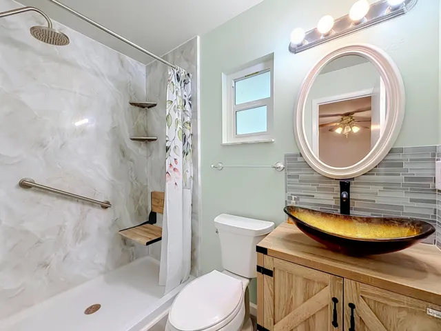 9 Primary Bathroom