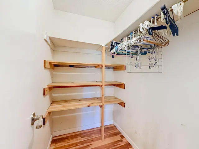 Walk In Closet