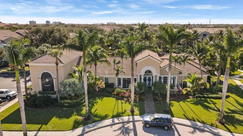 Aerial of Clubhouse