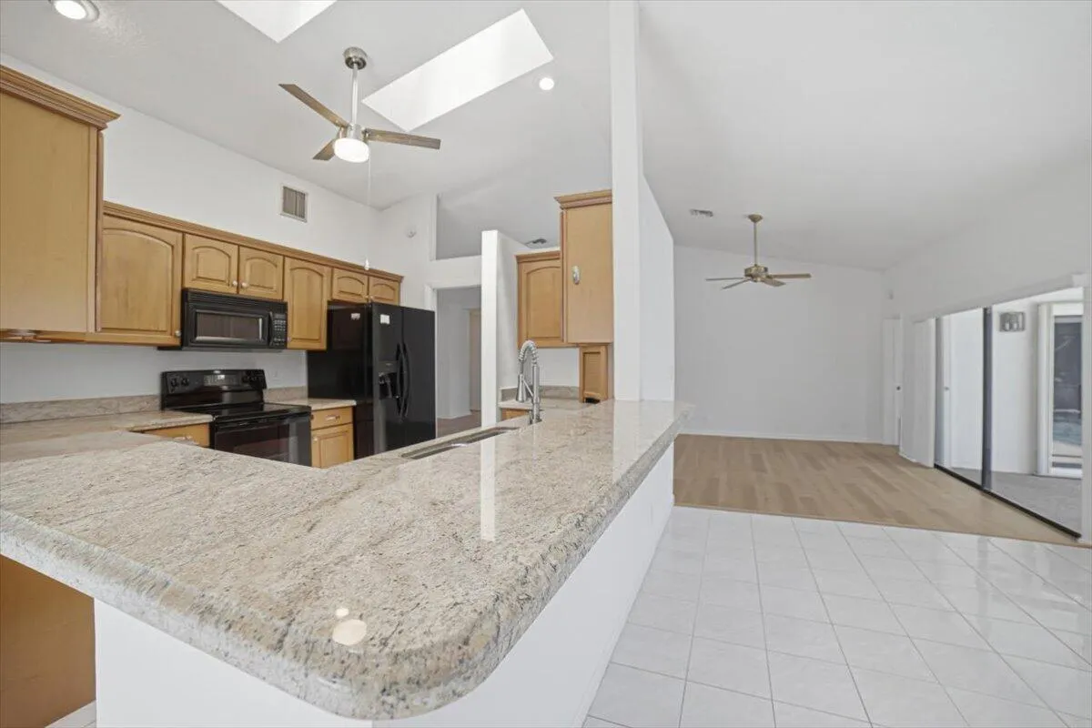 07-Kitchen-E