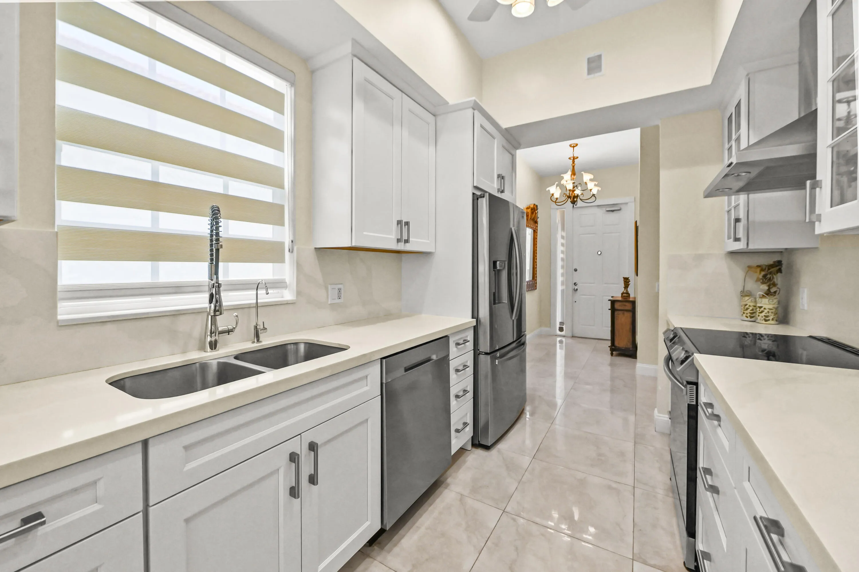16 Kitchen 03