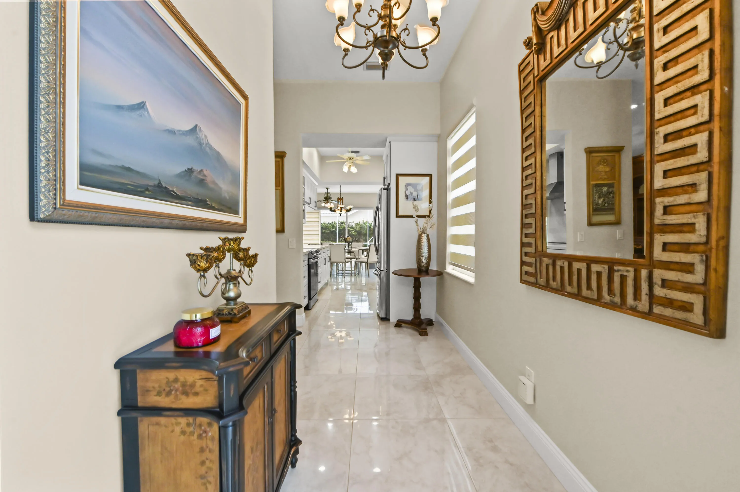 04 Hallway 01