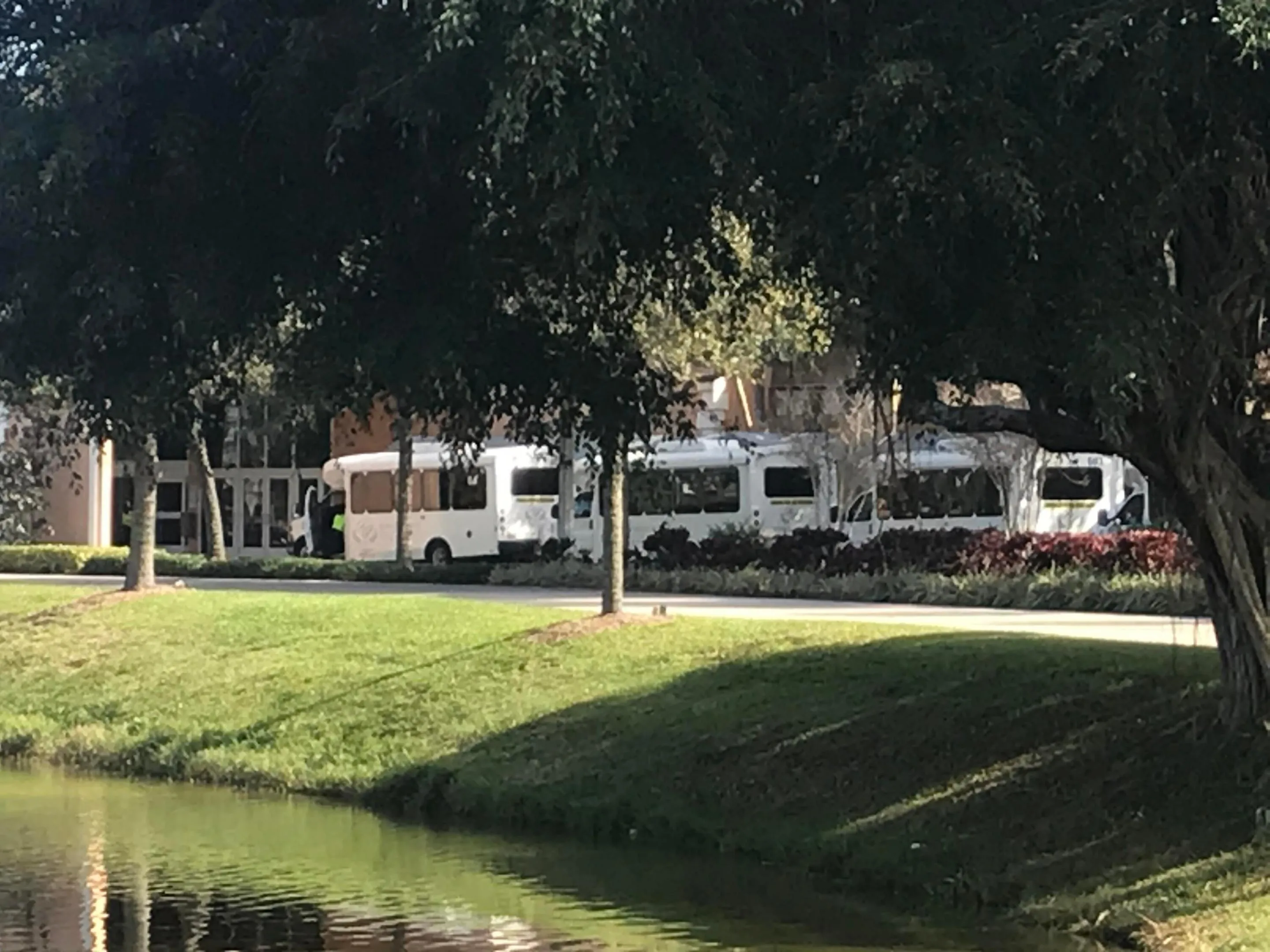 buses in front of main CH