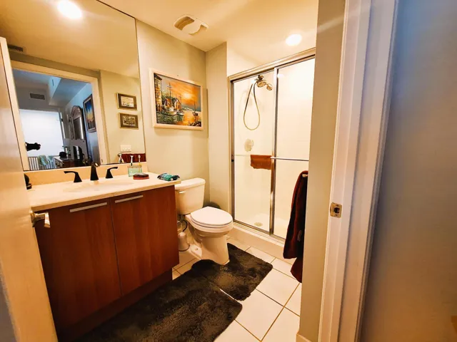 2nd Master Bathroom