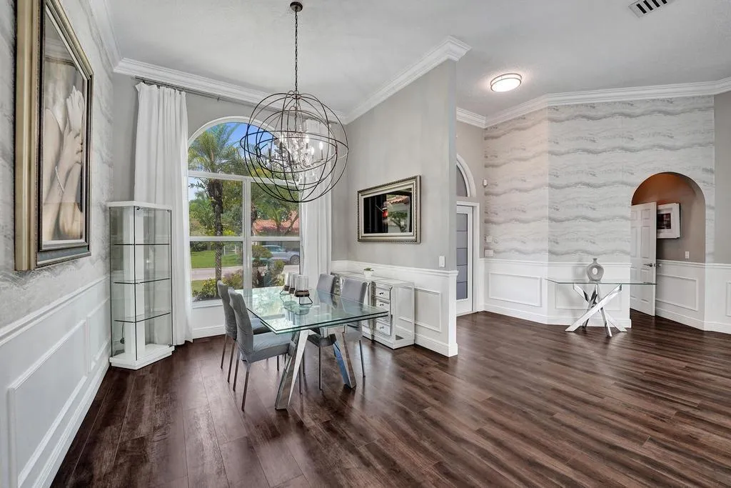 Formal Dining & Living