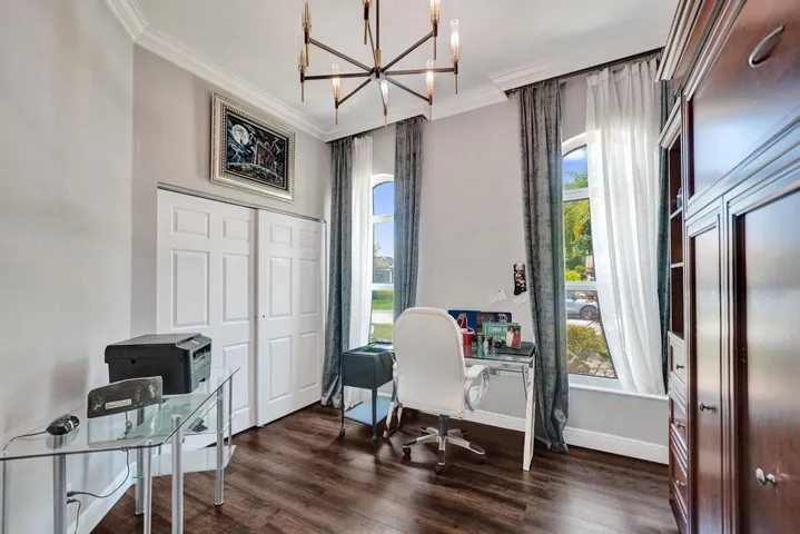 5th Bdrm w/Murphy