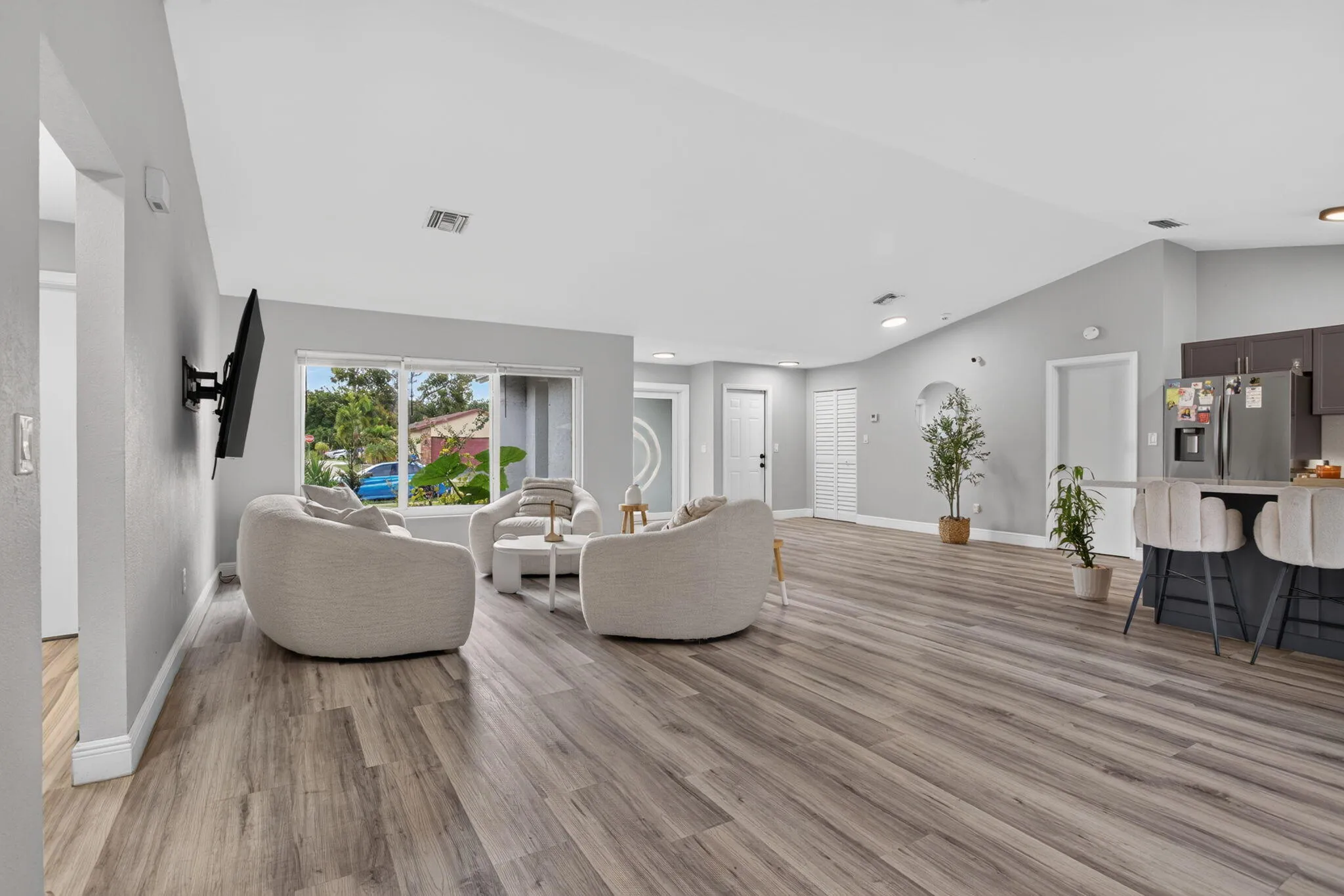 8-web-or-mls-4950-4802
