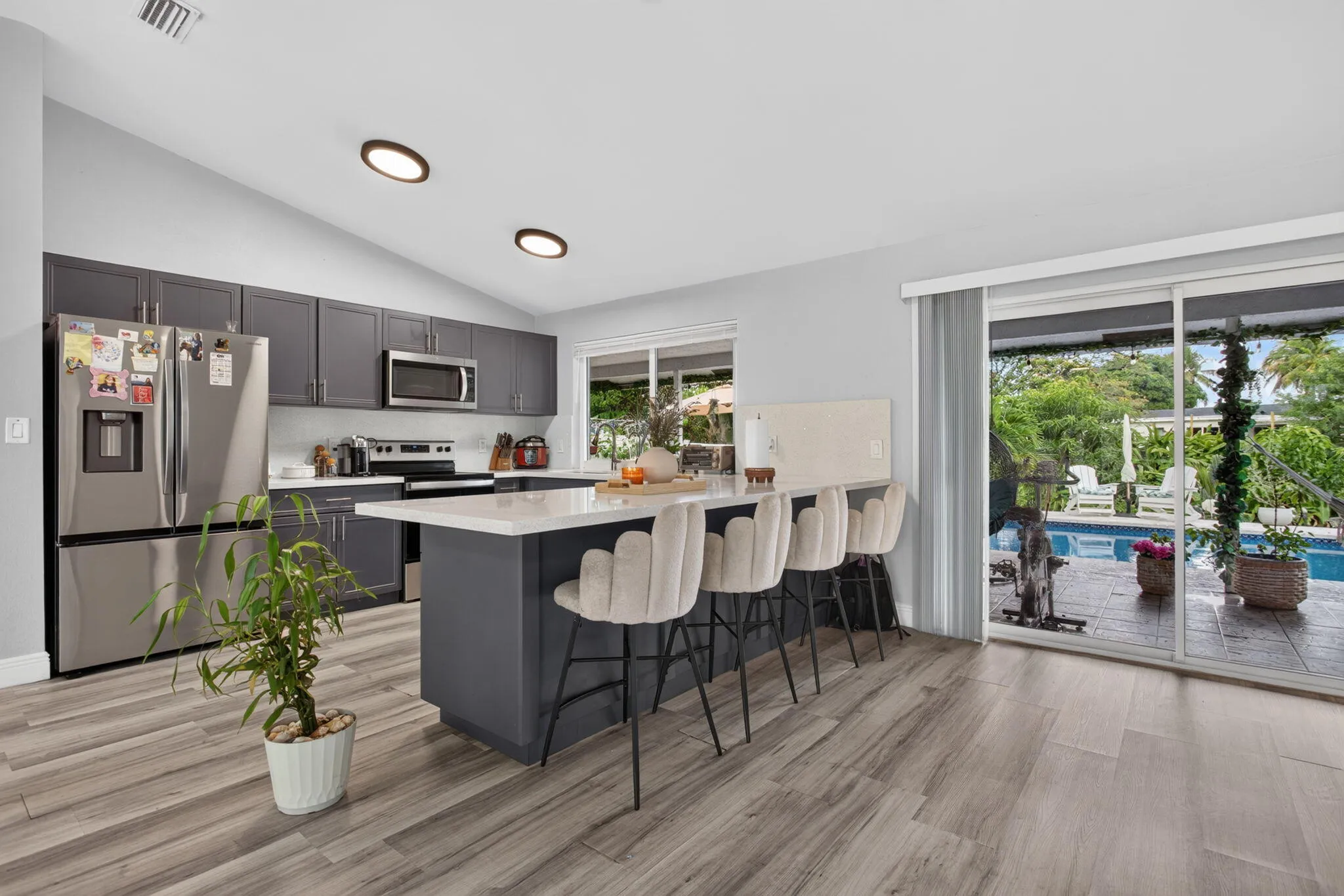 10-web-or-mls-4950-4812