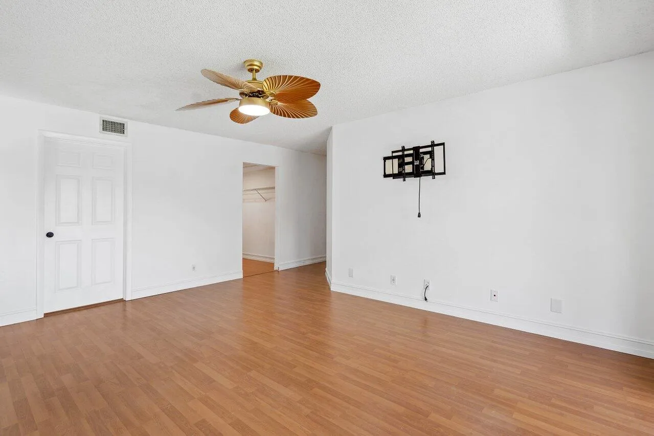 019-13770OneidaDrive-D2-DelrayBeach-FL-3