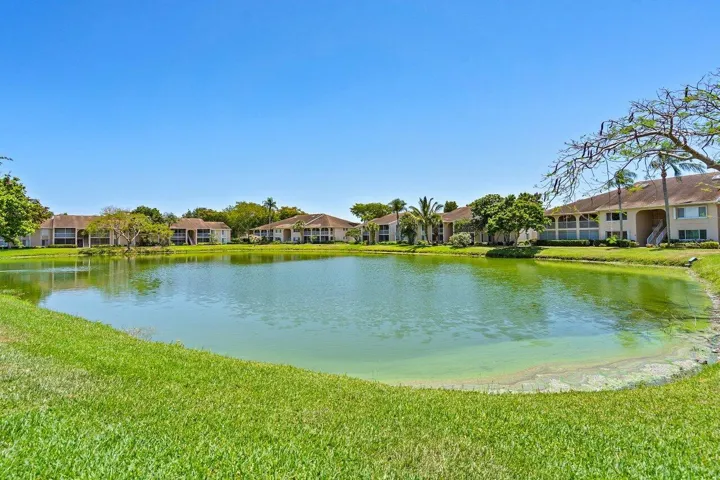 028-13770OneidaDrive-D2-DelrayBeach-FL-3