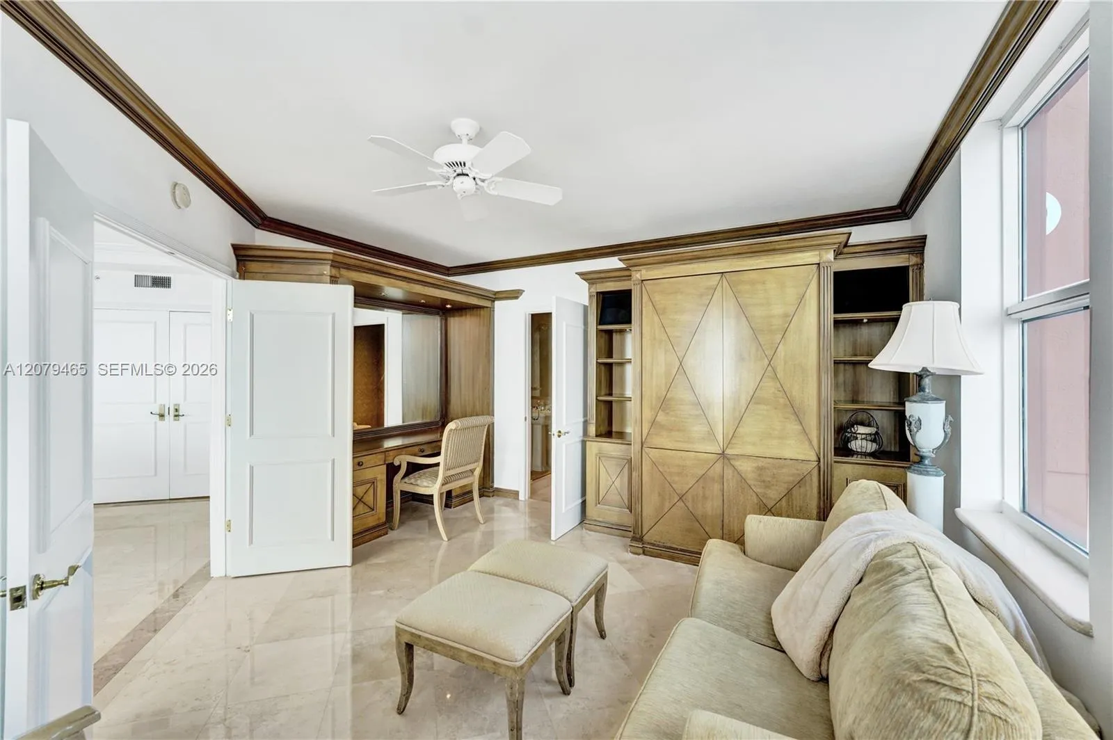Guest room/office