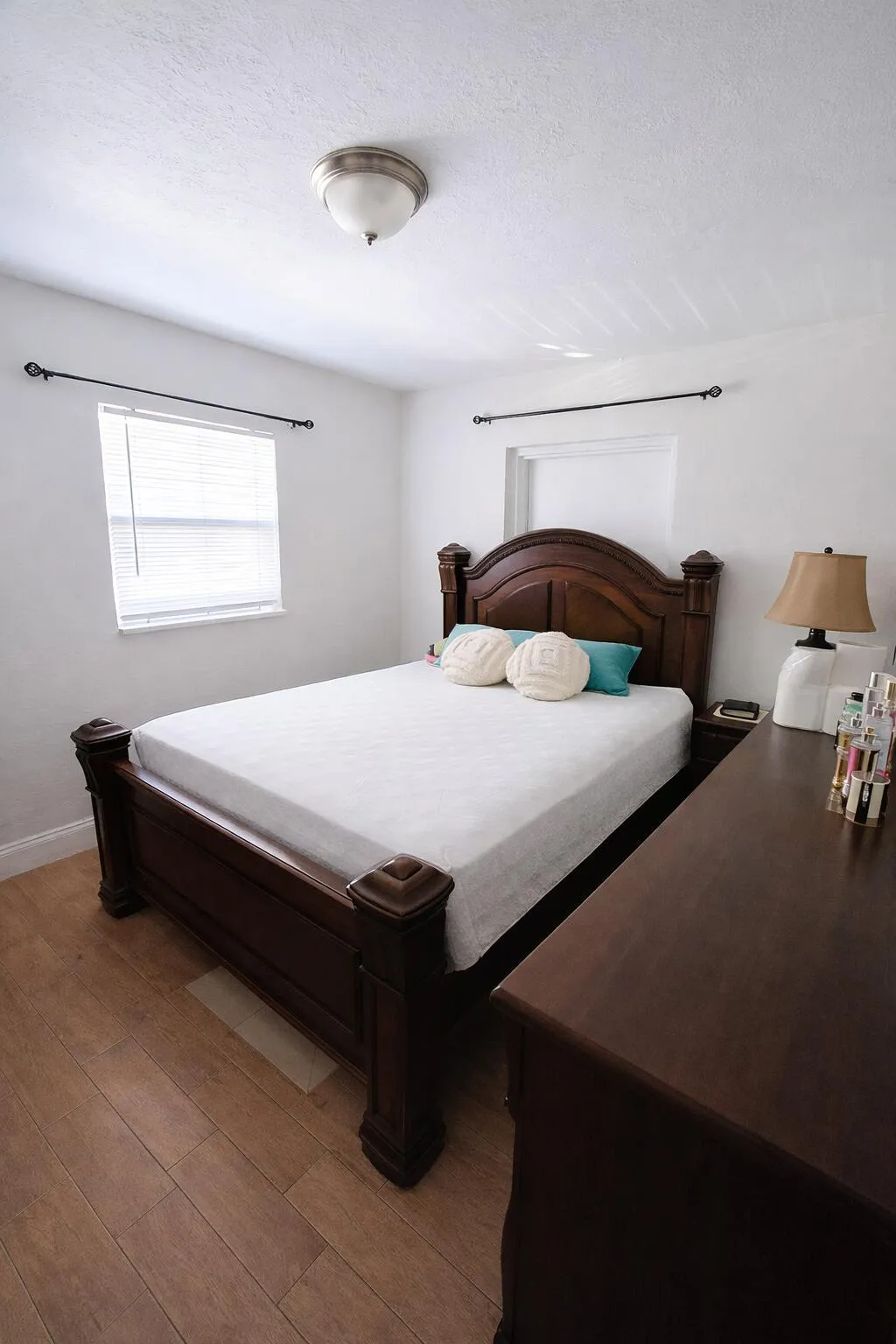 Room brightened to show detail. (unit shows darker)