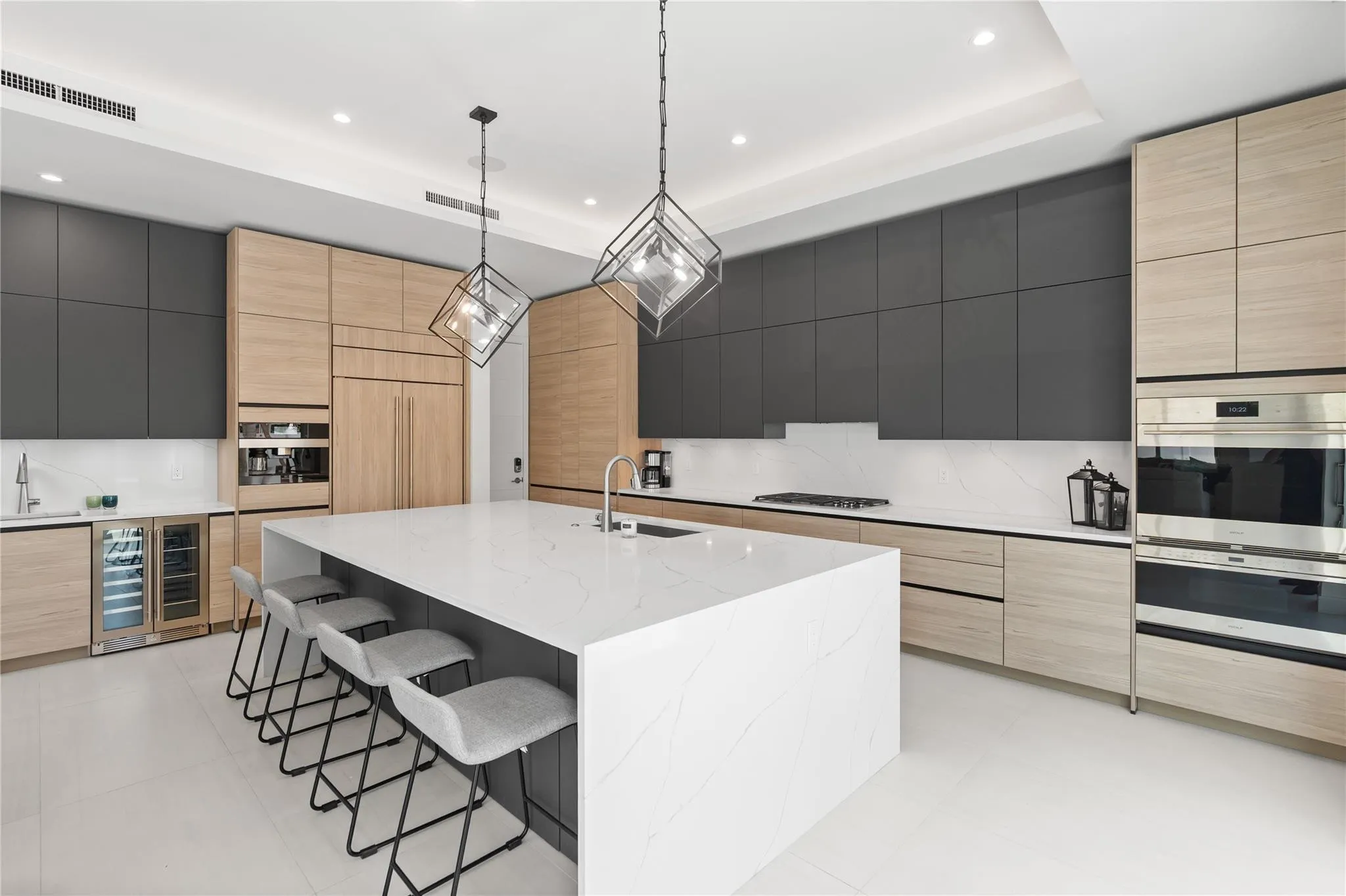 A remarkable luxury townhome rental that redefines upscale living in the heart of Lauderdale By The Sea. This beautifully designed 3,027 sq. ft residence features 4 spacious beds & 4.5 baths, making it perfect for families or those who love to entertain.The home also offers an outdoor kitchen and BBQ area, along with a private plunge pool that invites relaxation and fun. For boating enthusiasts, a boat slip is also available for rent. Easy access to a plethora of amenities, beach, dining, & entertainment.