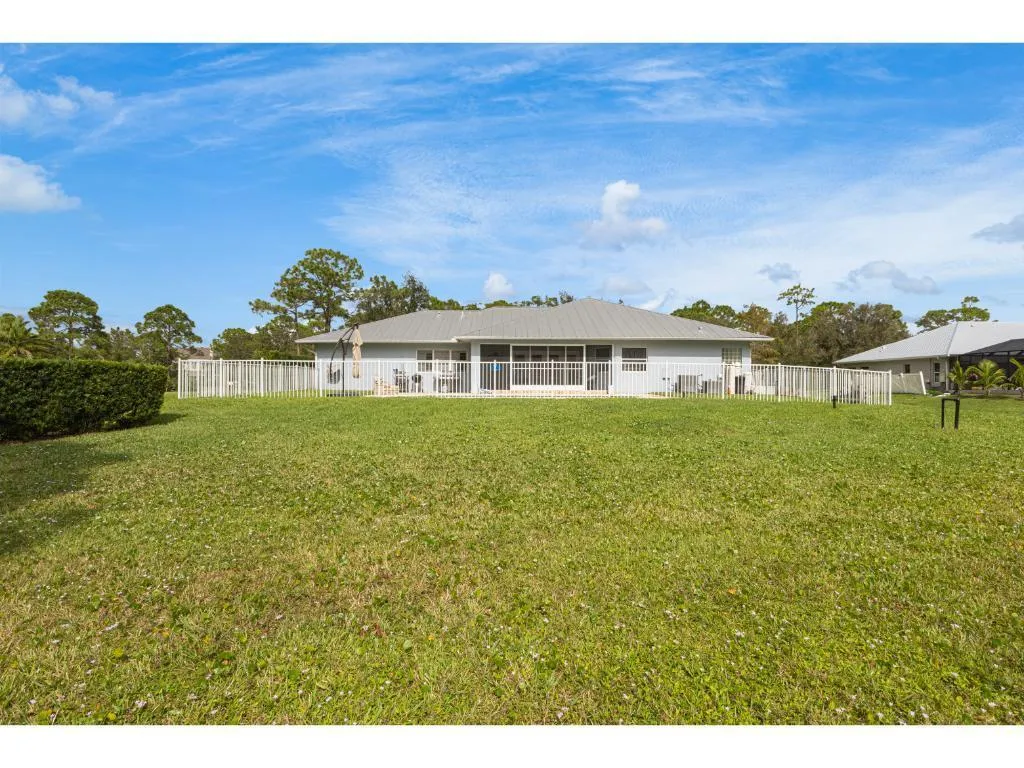 Property photo 37