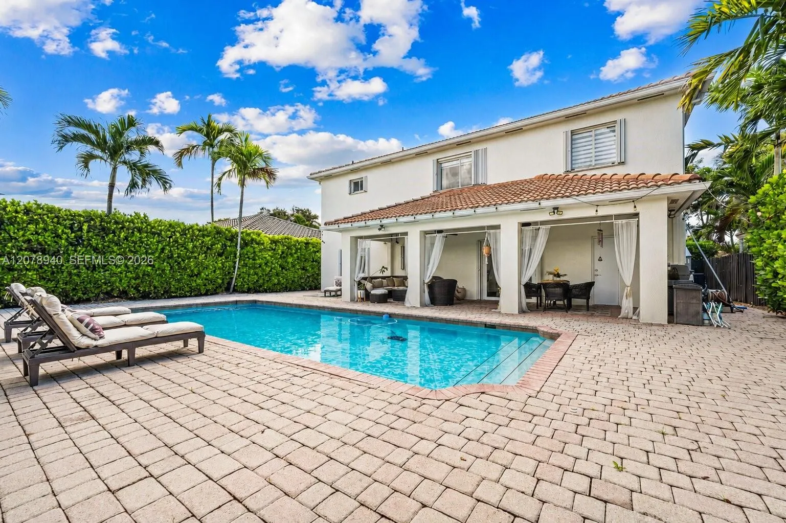 Property photo 100