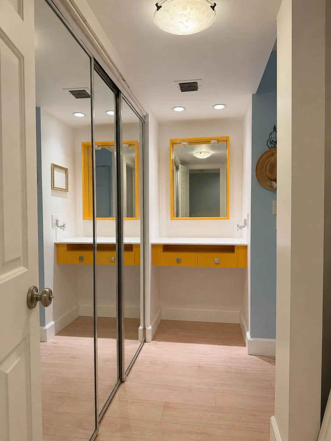 Master Closet/Bathroom Walkway