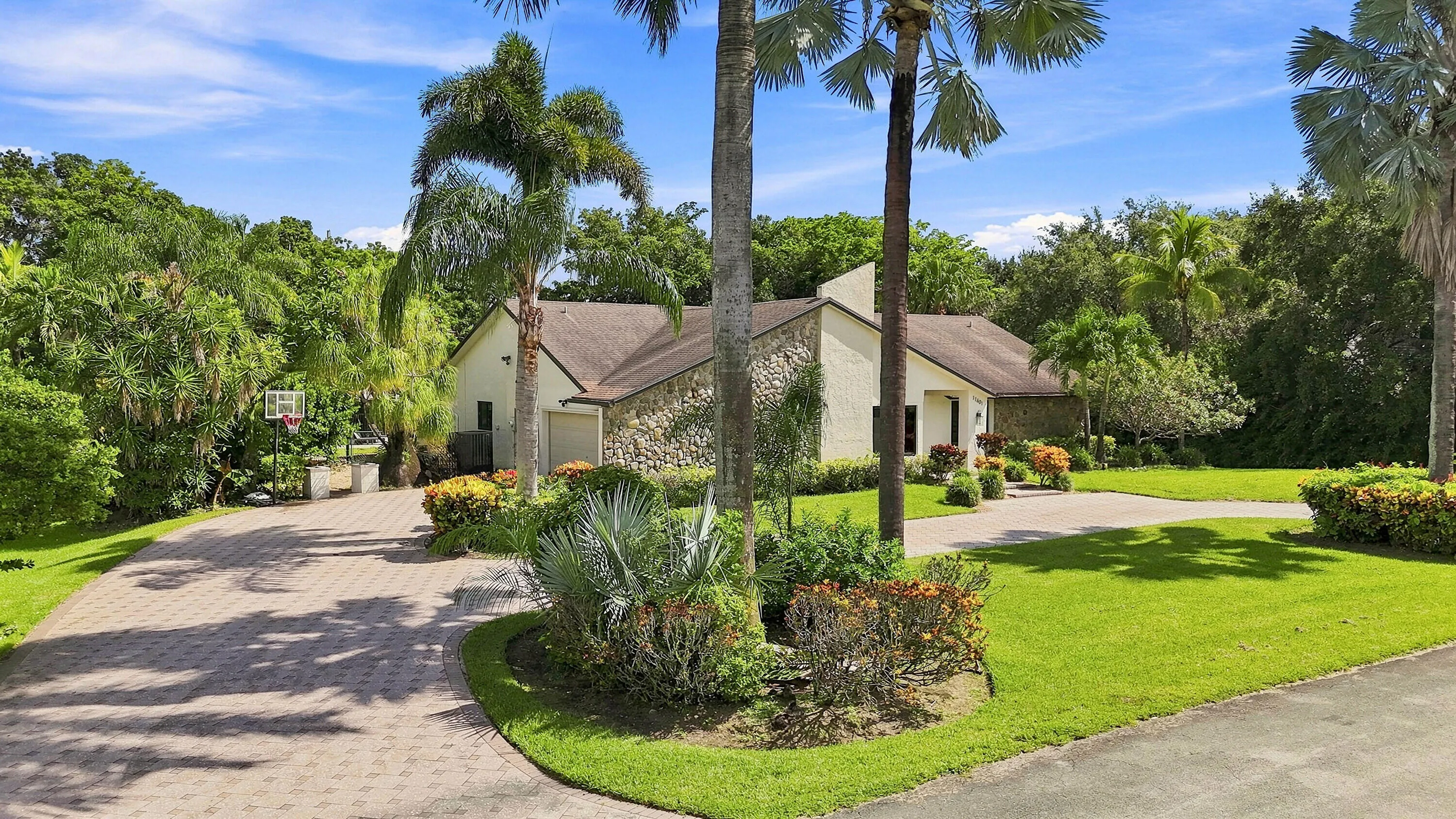 Circular Driveway and Front Exterior