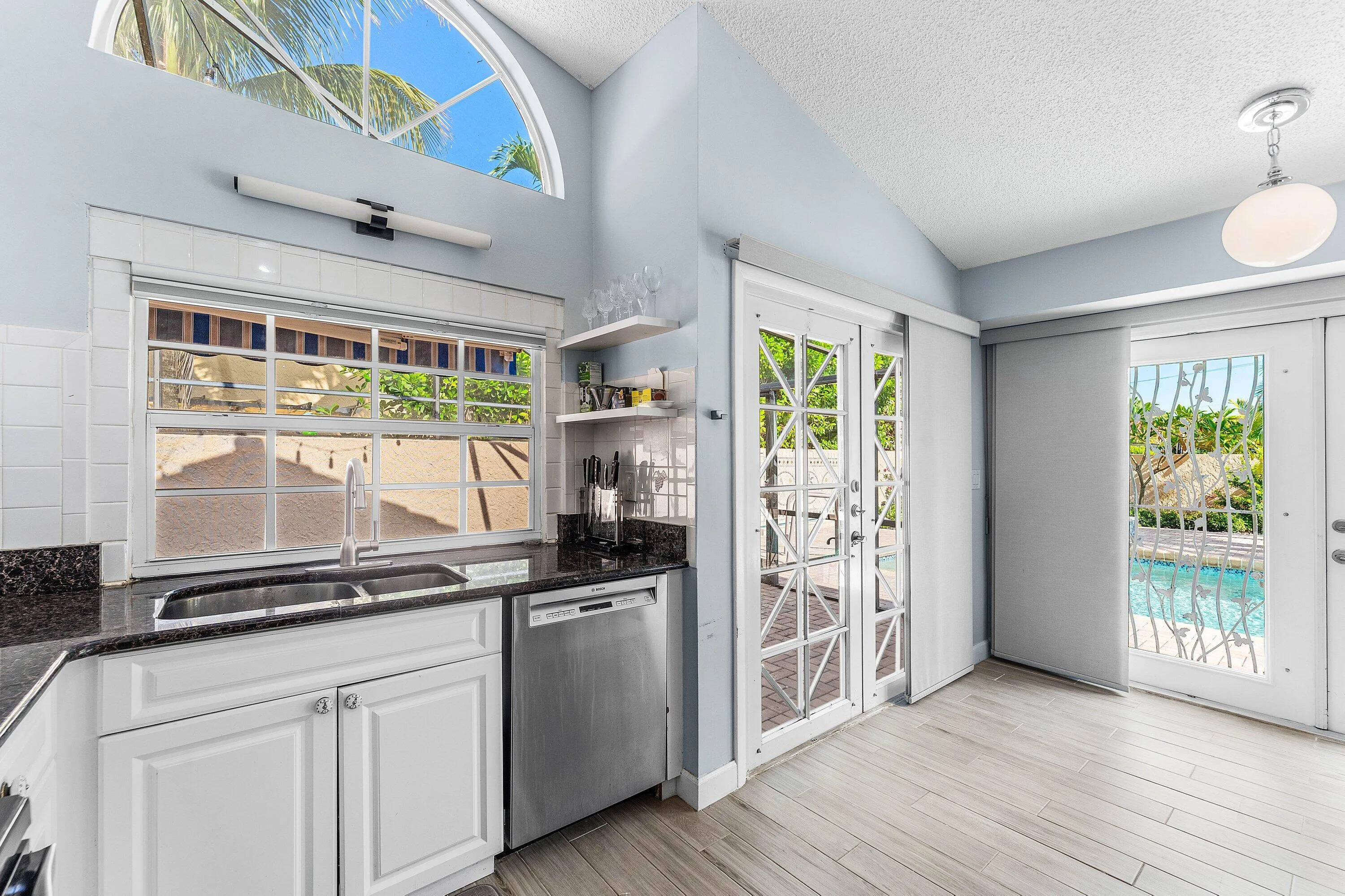 015-559Northwest38thTerrace-DeerfieldBea