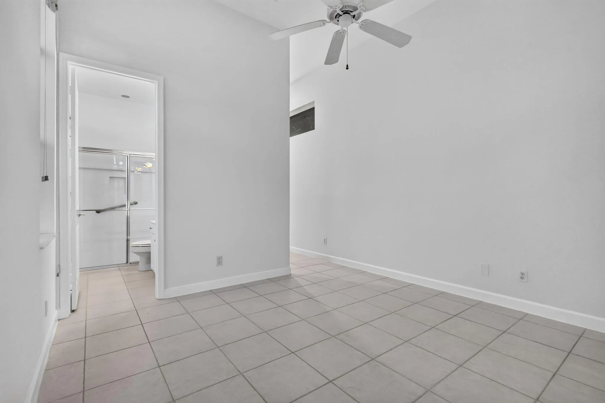 front bedroom 2