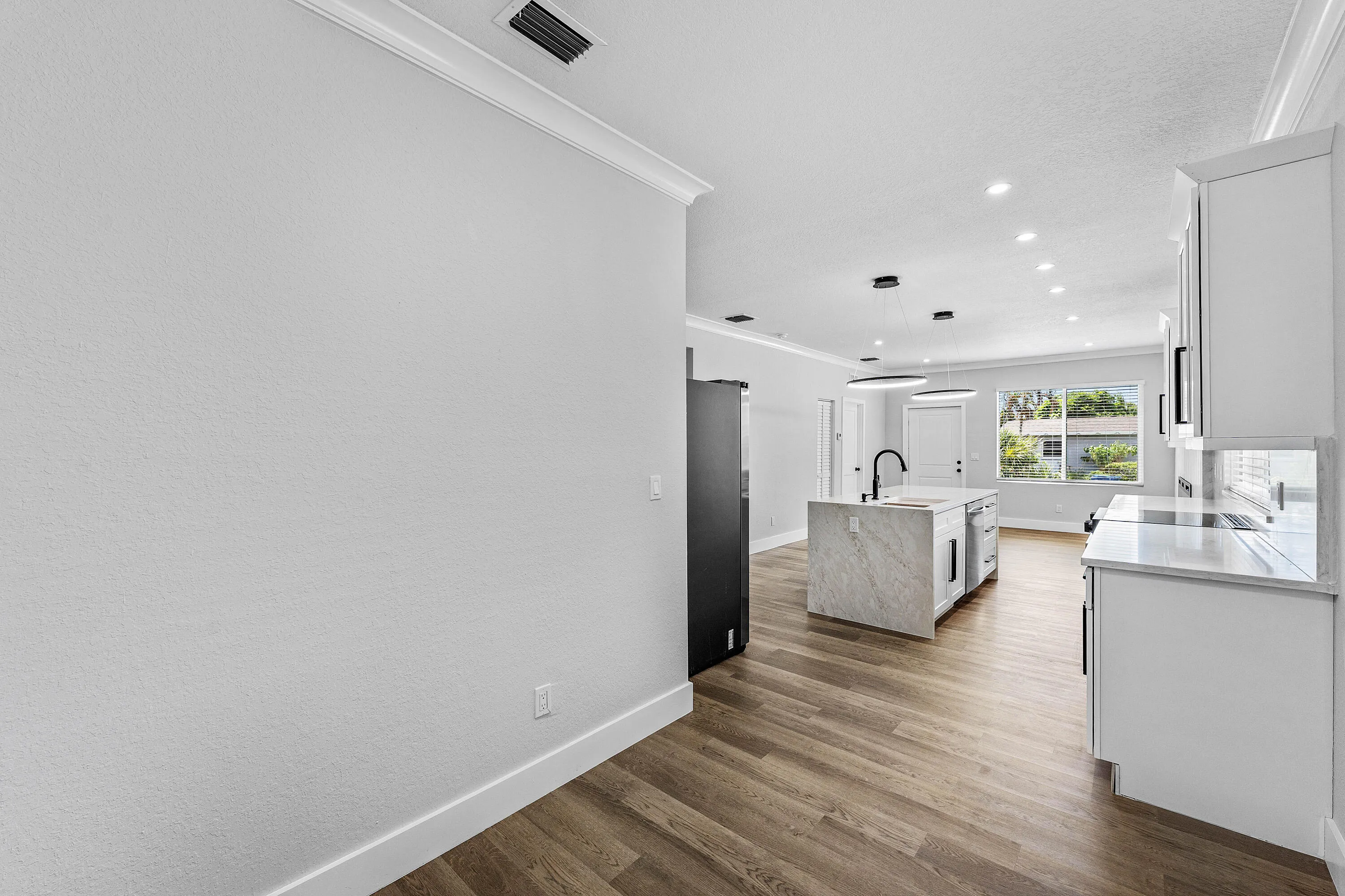 010-1150West25thStreet-RivieraBeach-FL-3