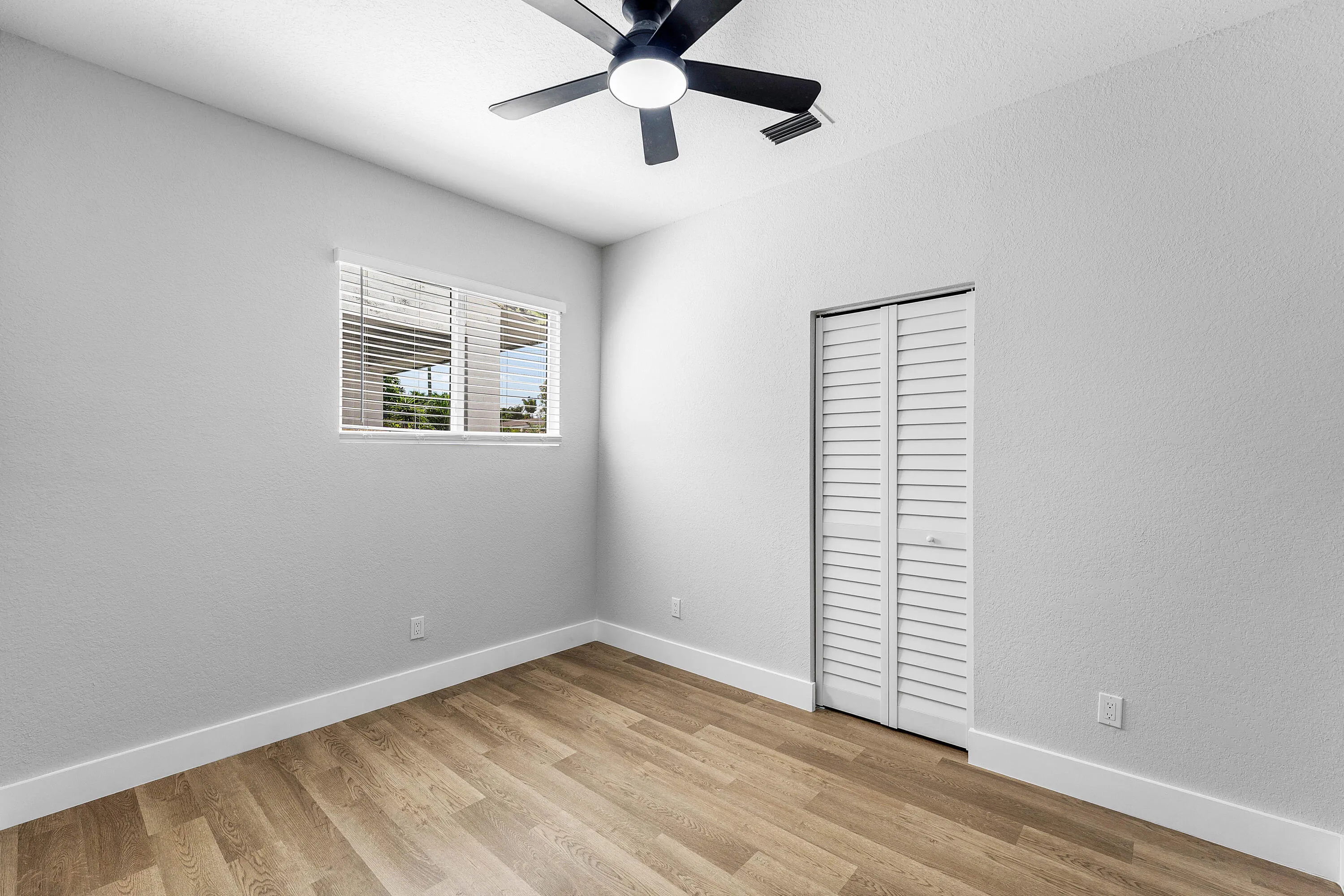 022-1150West25thStreet-RivieraBeach-FL-3