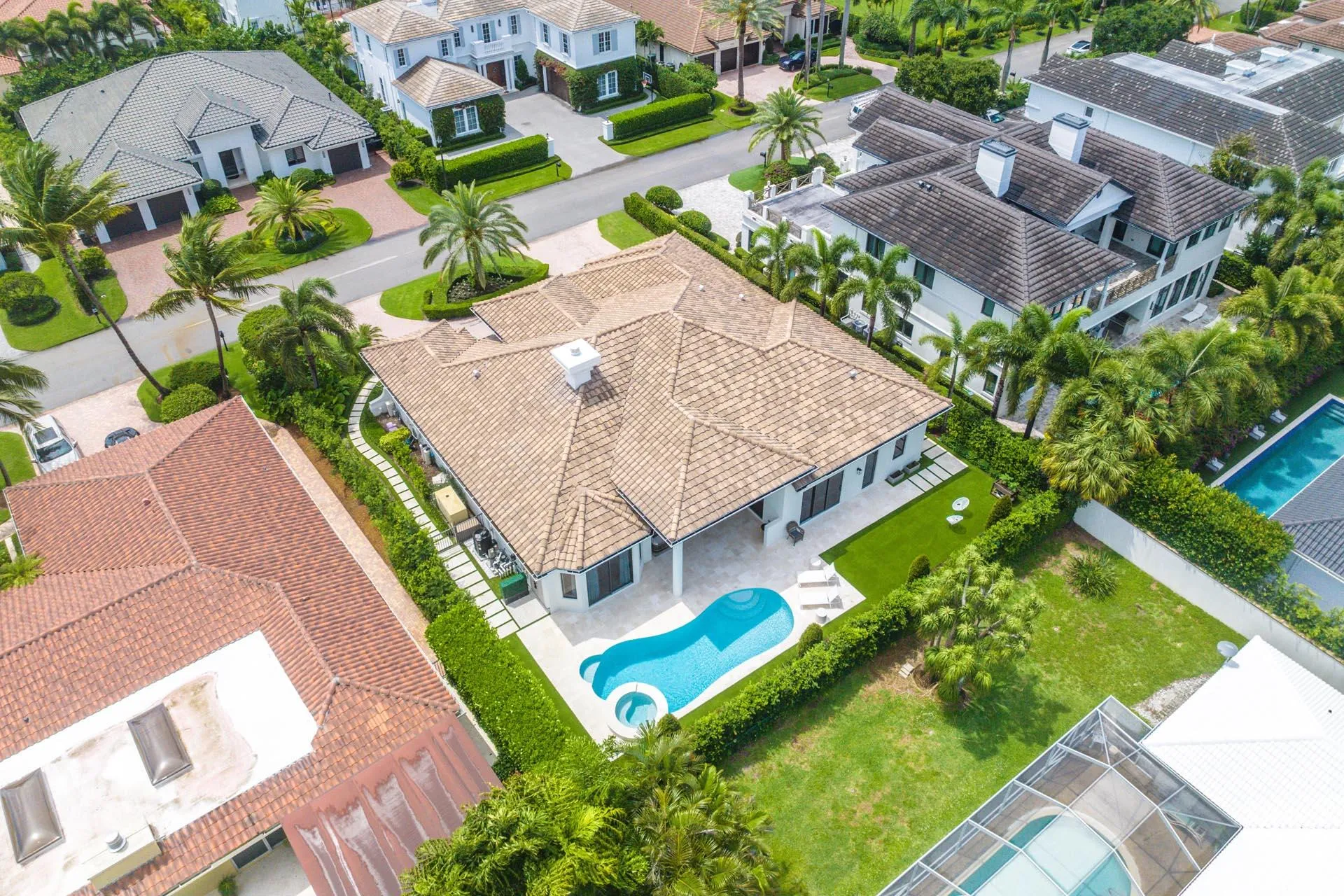 2212_Acorn_Palm_Road_Aerial_04